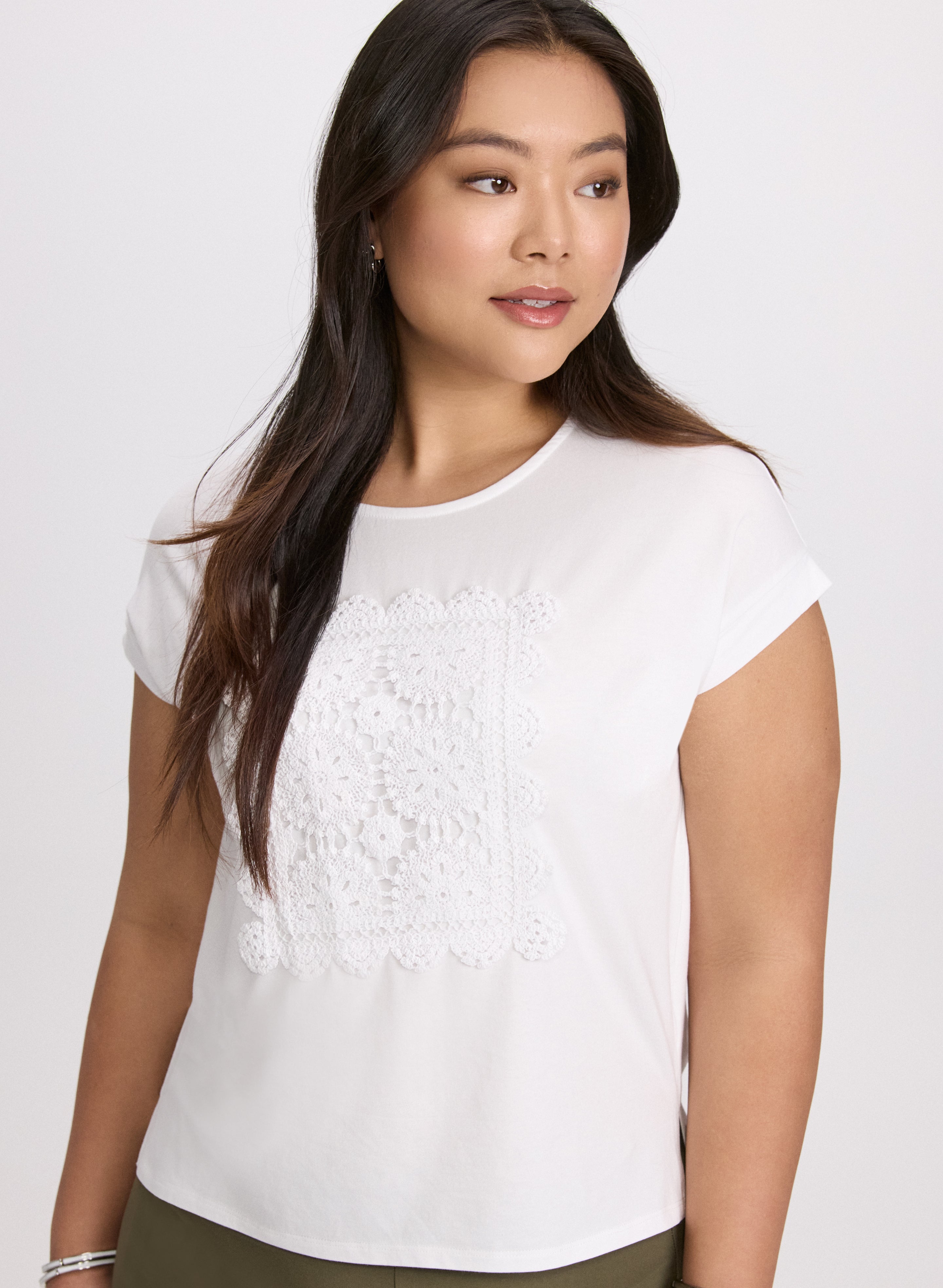 Stylish Cotton Crochet Applique T-Shirt for Women - Boho Chic Summer Top for Casual Wear & Beach Outfits