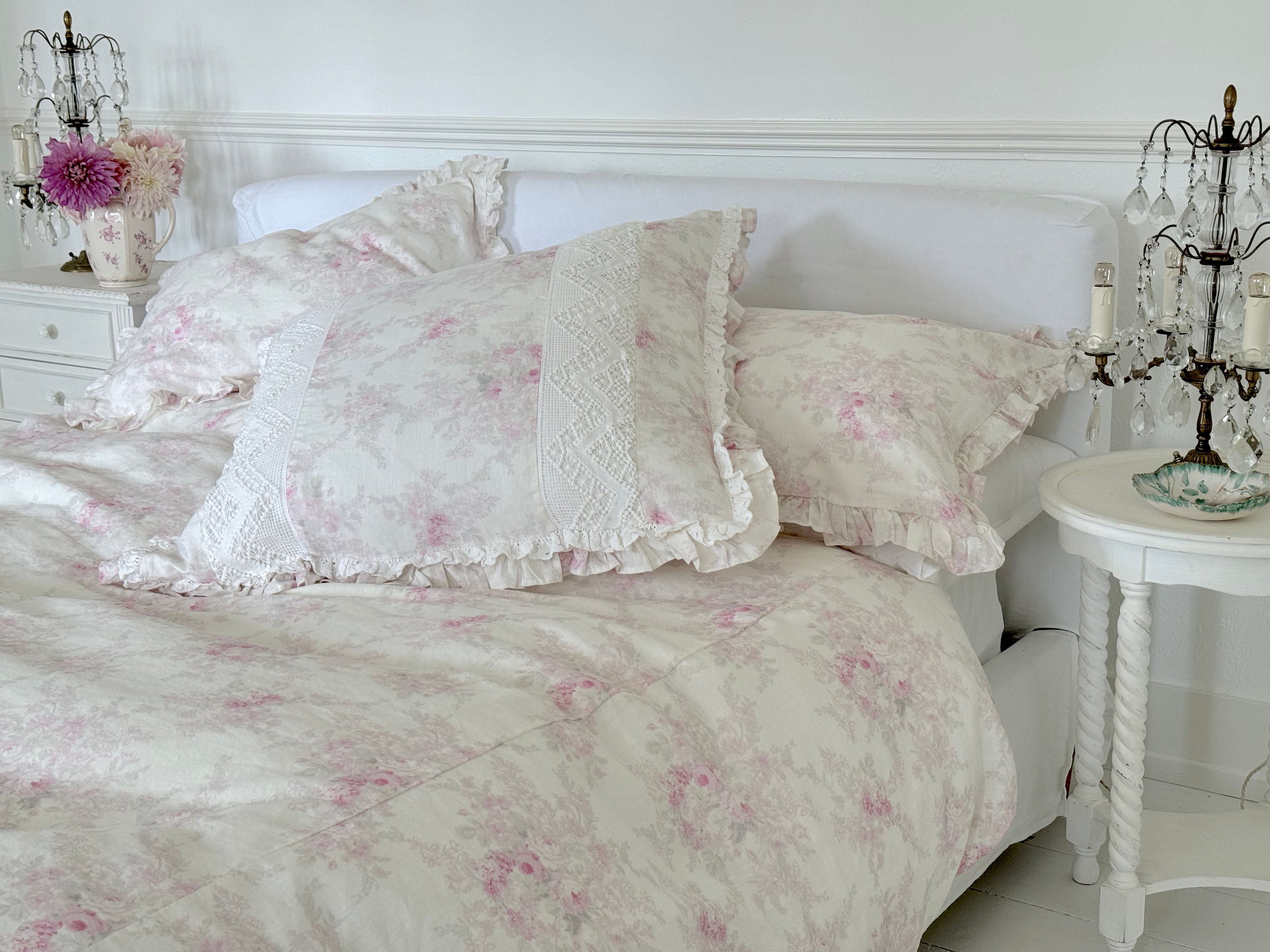 Rachel Ashwell® Floral Ikat Linen Bedding Set - Queen Size Luxury Bed Sheets with Pillowcases - Boho Chic Home Decor for Master Bedroom & Guest Room