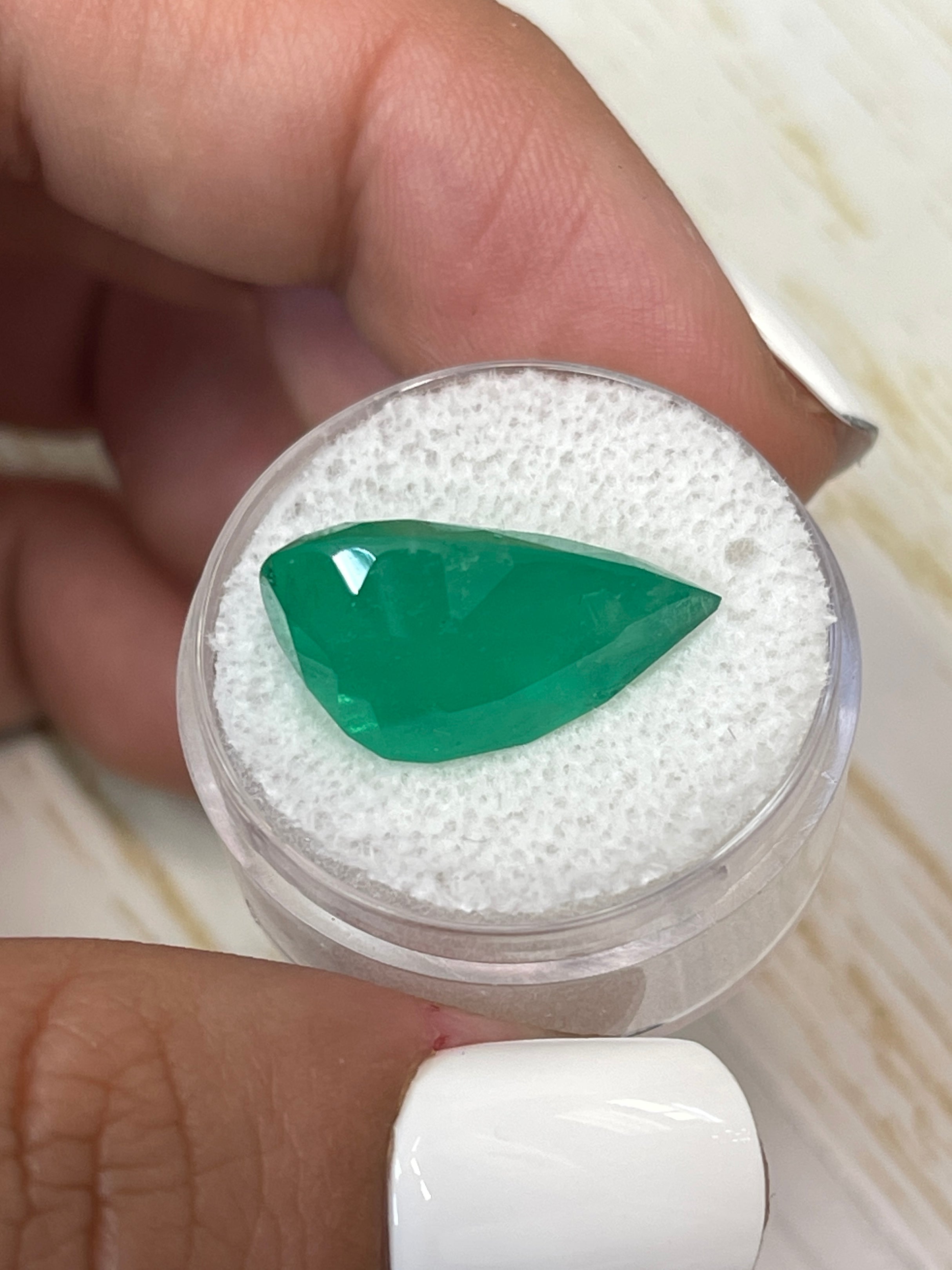 12.11 Carat Natural Colombian Emerald Pear Cut Loose Gemstone - 20x13mm Vivid Green for Jewelry Making & Engagement Rings