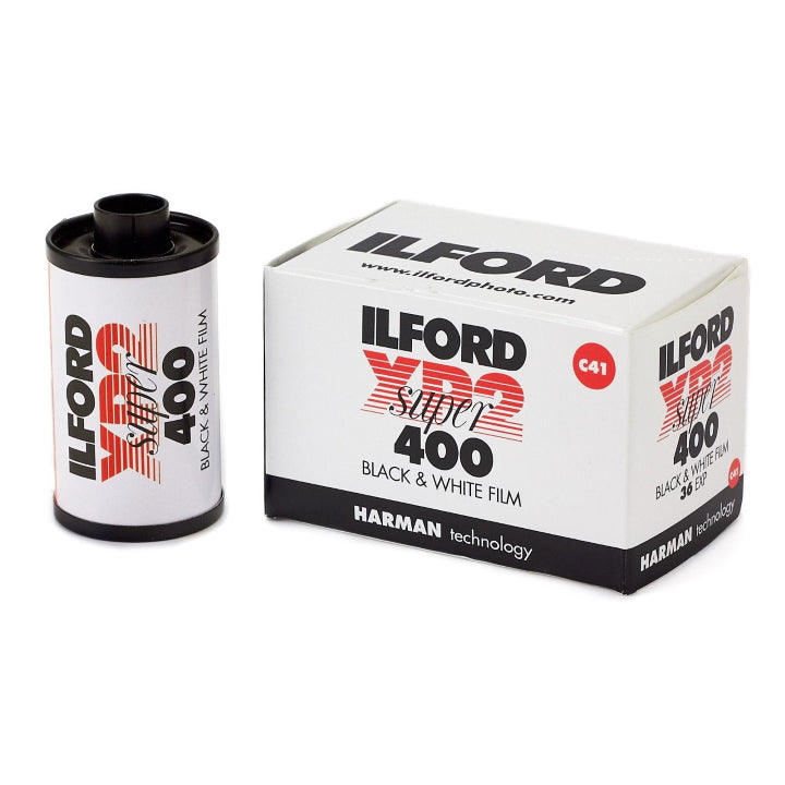 Ilford XP2 Super 400 Black & White 24 Exposure 35mm Film - Perfect for Street Photography & Low Light Shooting