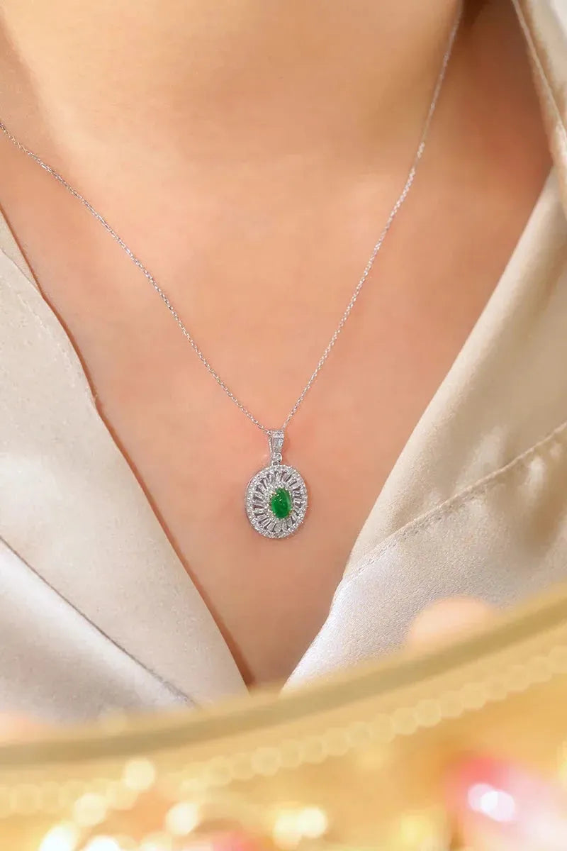 18K White & Yellow Gold Diamond & Emerald Necklace for Women - Luxury Oval Pendant Wedding Jewelry - Perfect for Bridal, Anniversary & Special Occasion Gifts