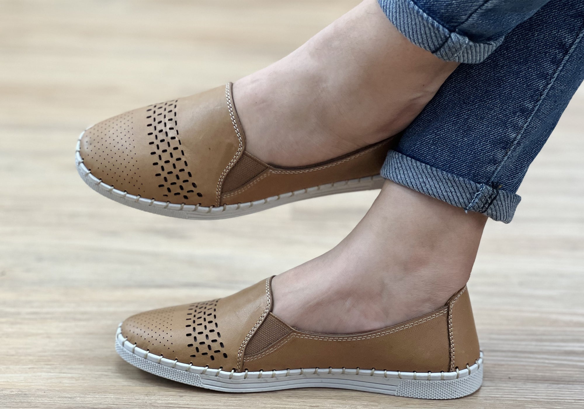 Orizonte Harlow Women's Comfortable Leather Shoes - European Style for Work, Walking & Casual Wear