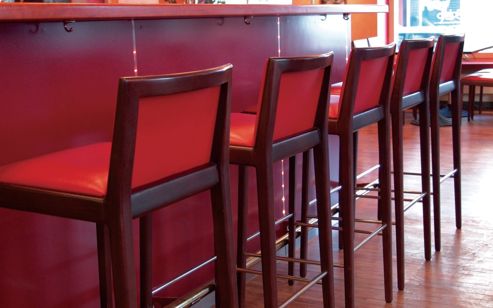 Carlotta BQ0943 Modern Counter Stool - 24