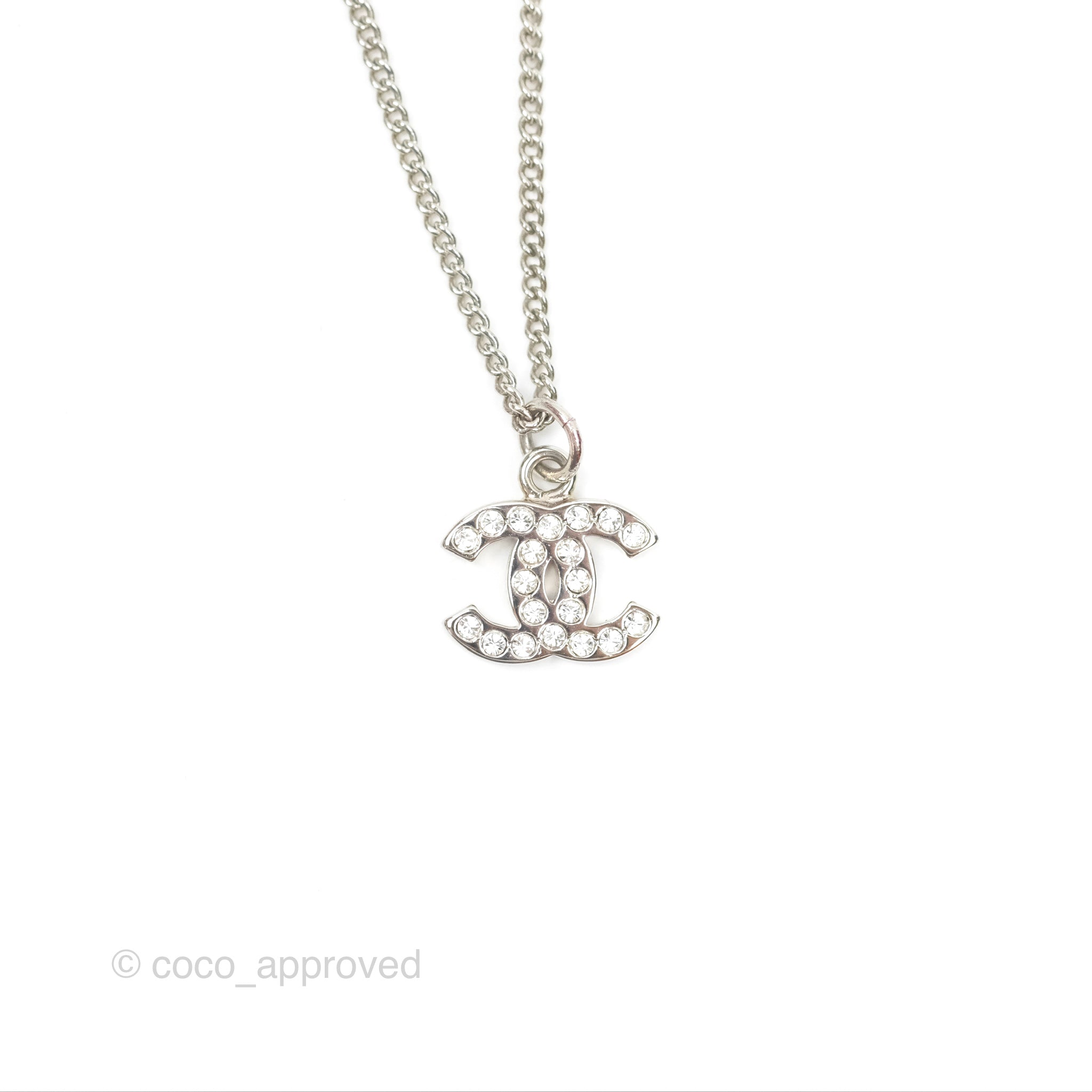 Chanel CC Pearl Necklace in Silver Tone 09V - Elegant Pearl Jewelry for Women | Perfect for Parties, Weddings & Special Occasions
