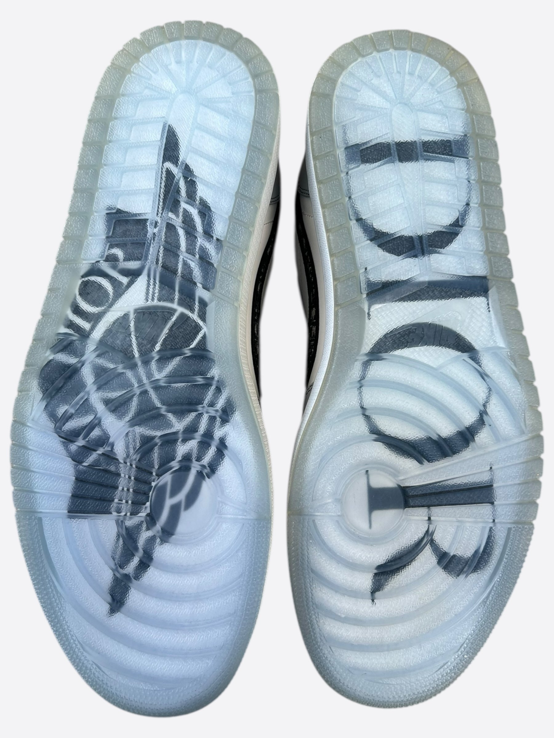 Dior Air Jordan Grey & White Oblique Low Top Sneakers - Men's Luxury Designer Shoes for Casual Wear & Street Style Fashion | Perfect for Everyday Outfits, Sneaker Collectors & Fashion Enthusiasts