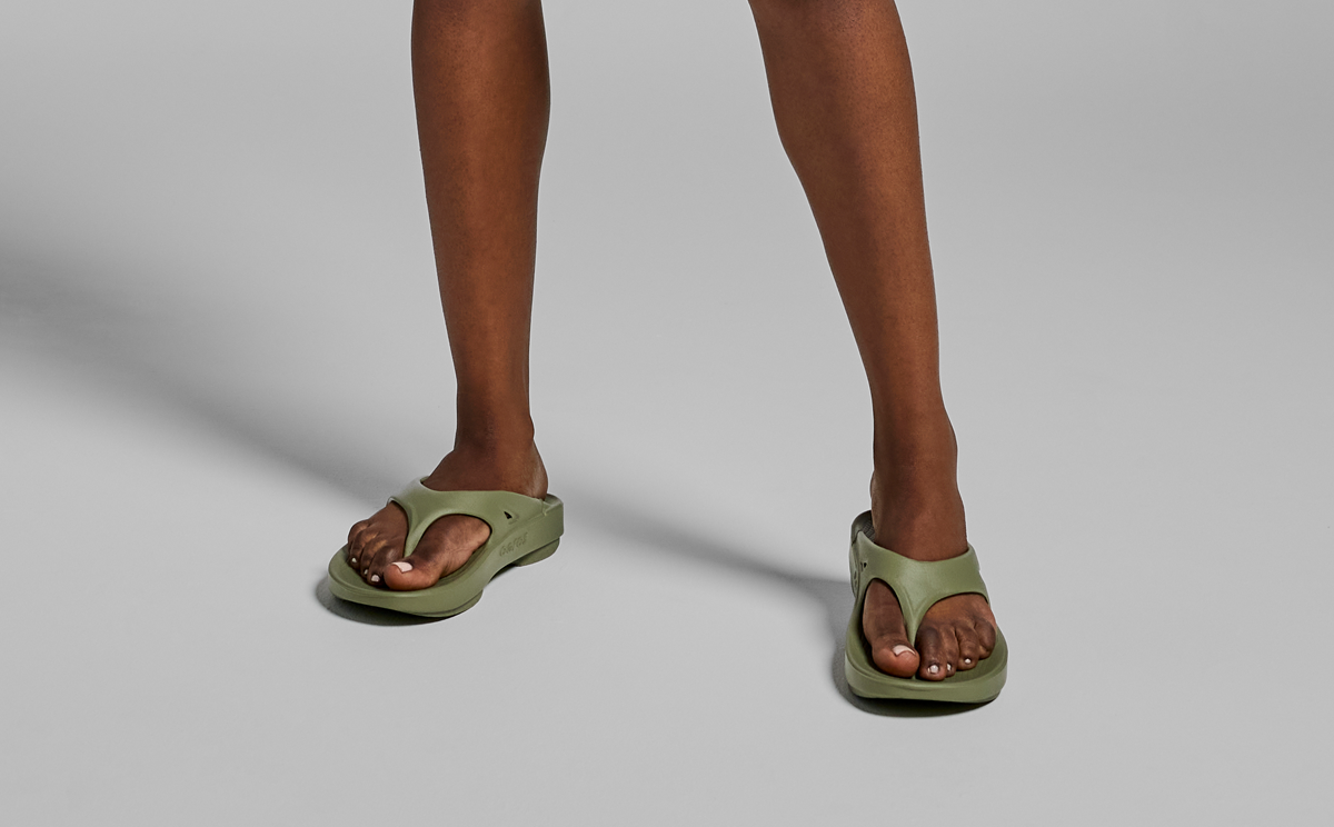 Women's Original Sandal with Foliage Design - Comfortable Summer Casual Sandals for Beach, Vacation & Everyday Wear