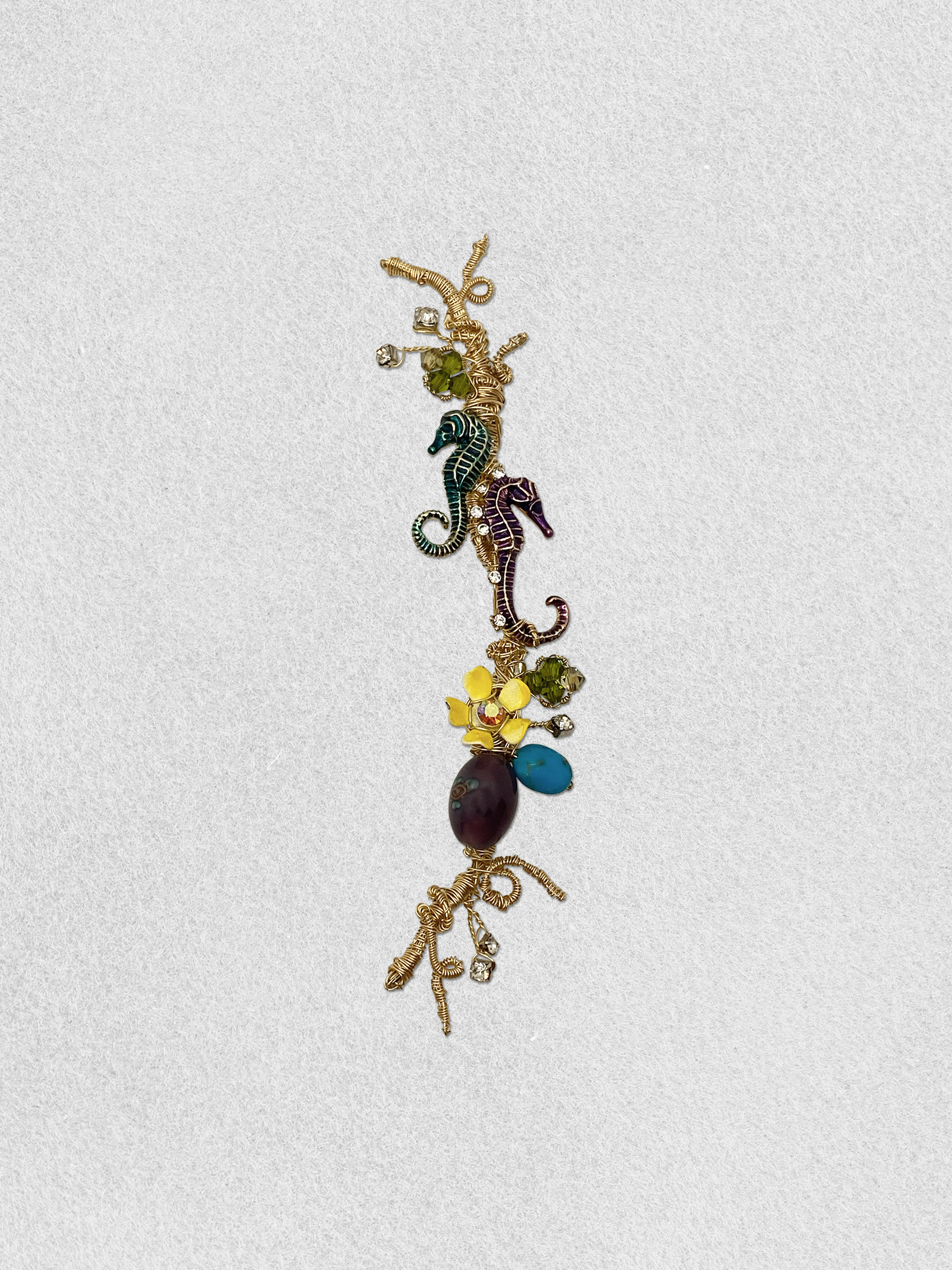 Men's Seahorses in Paradise Lapel Pin - Elegant Lapel Accessory for Suits, Blazers & Formal Events