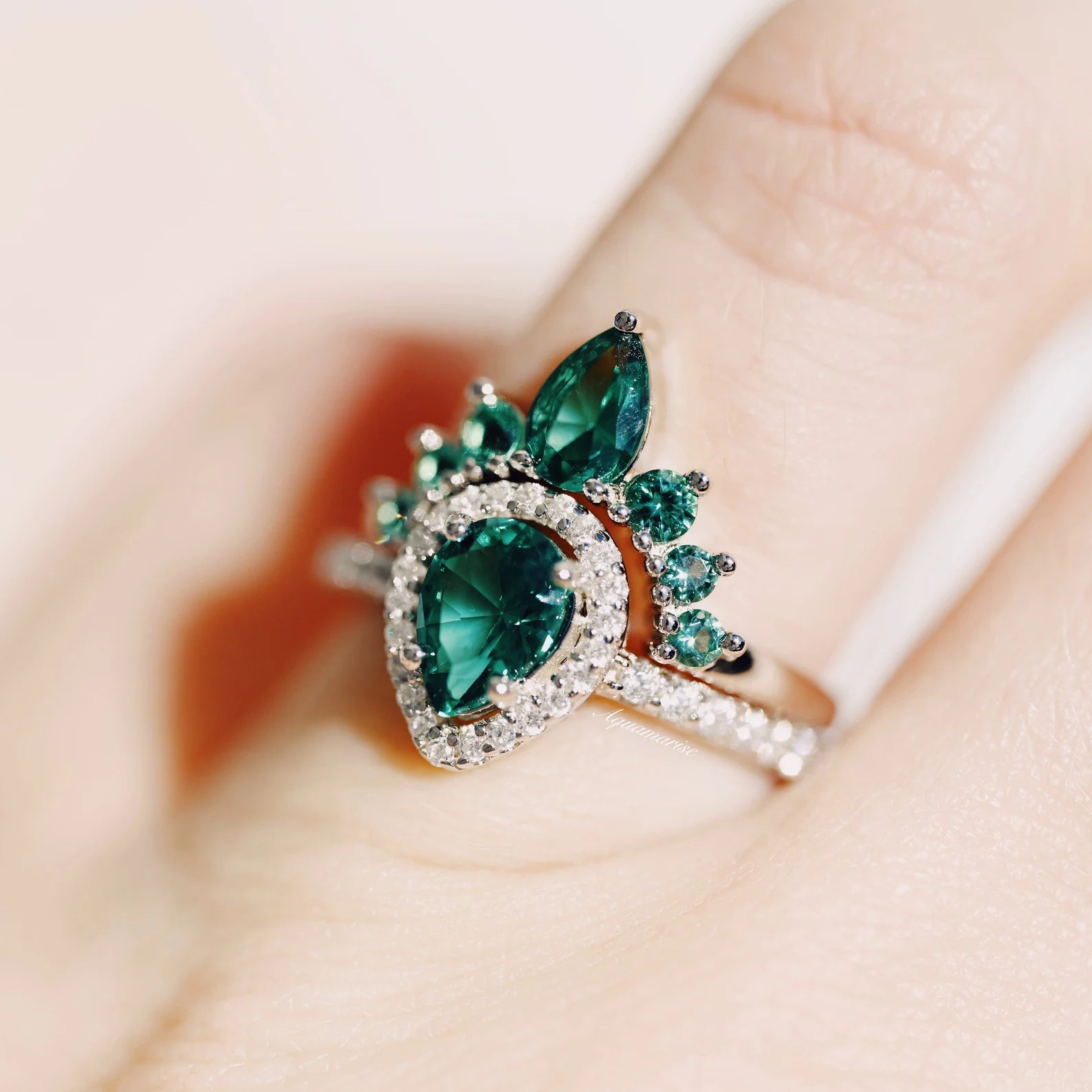 Amy Emerald Ring Set - 925 Sterling Silver Women's Jewelry, Elegant Green Gemstone Ring for Engagement, Anniversary & Gift | Perfect for Parties, Weddings & Special Occasions