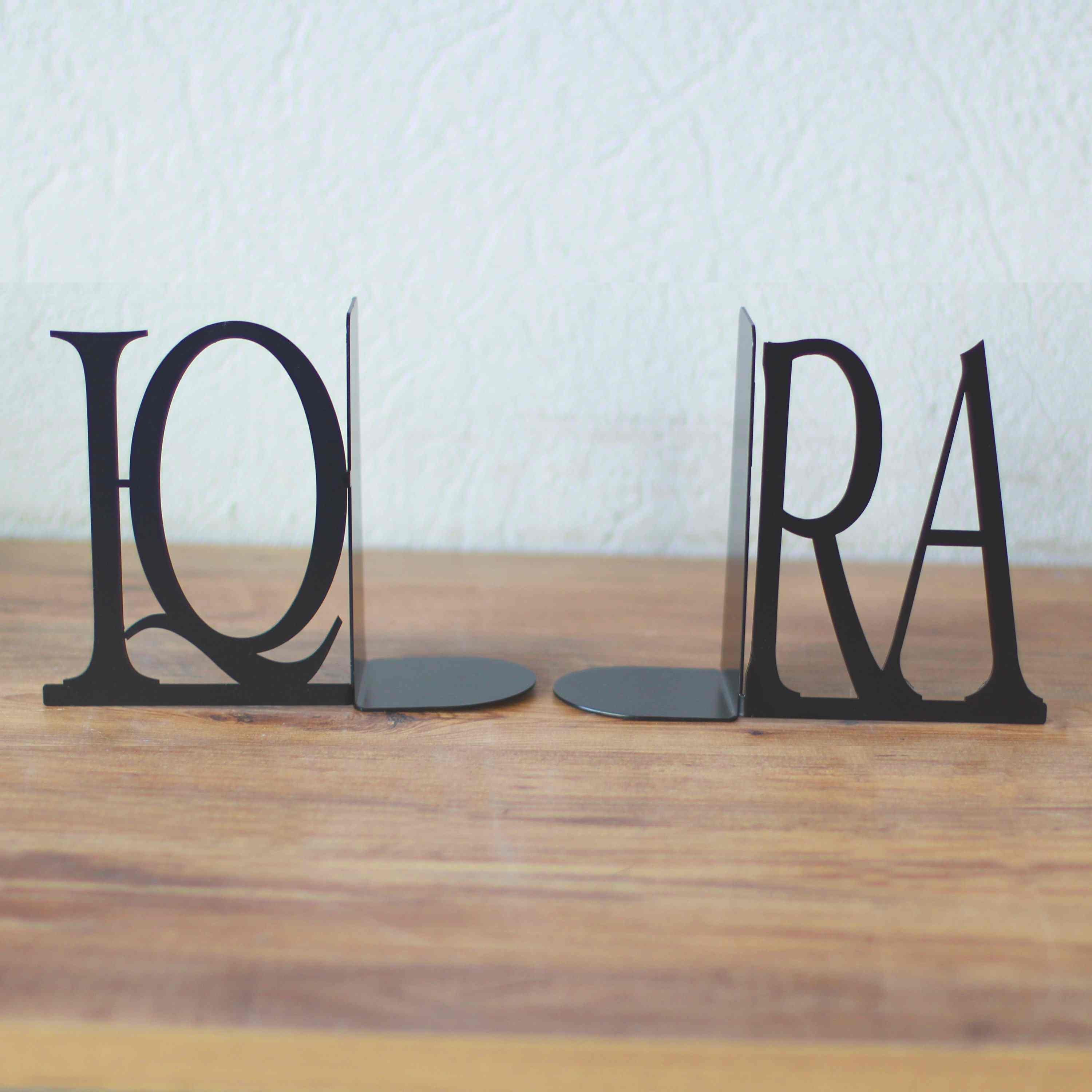 Elegant Ikra Bookend with Latin Calligraphy - Islamic Home Decor for Bookshelves & Office Organization