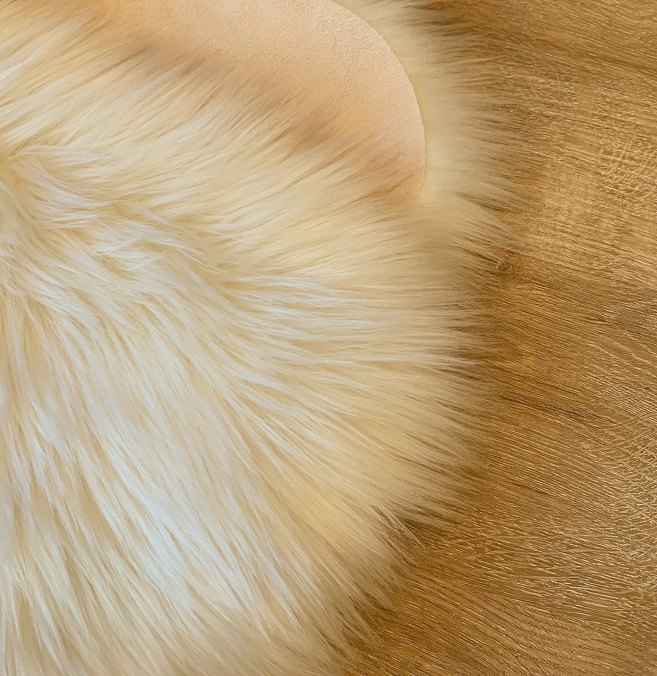 LAMBZY Faux Sheepskin Rug 3'6