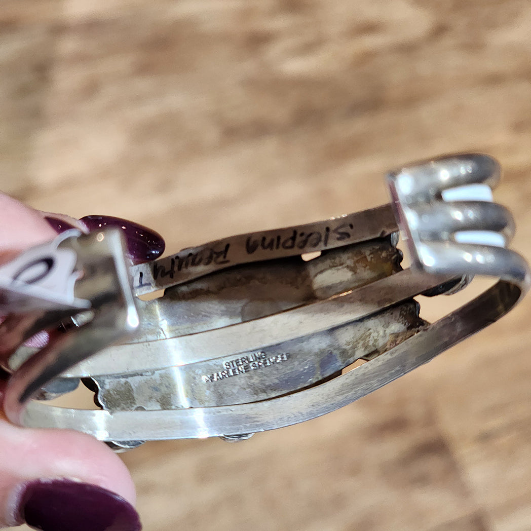 Vintage Sleeping Beauty Cuff Bracelet - Elegant Disney Princess Jewelry for Women & Girls - Perfect for Cosplay, Costume Parties & Gift Giving