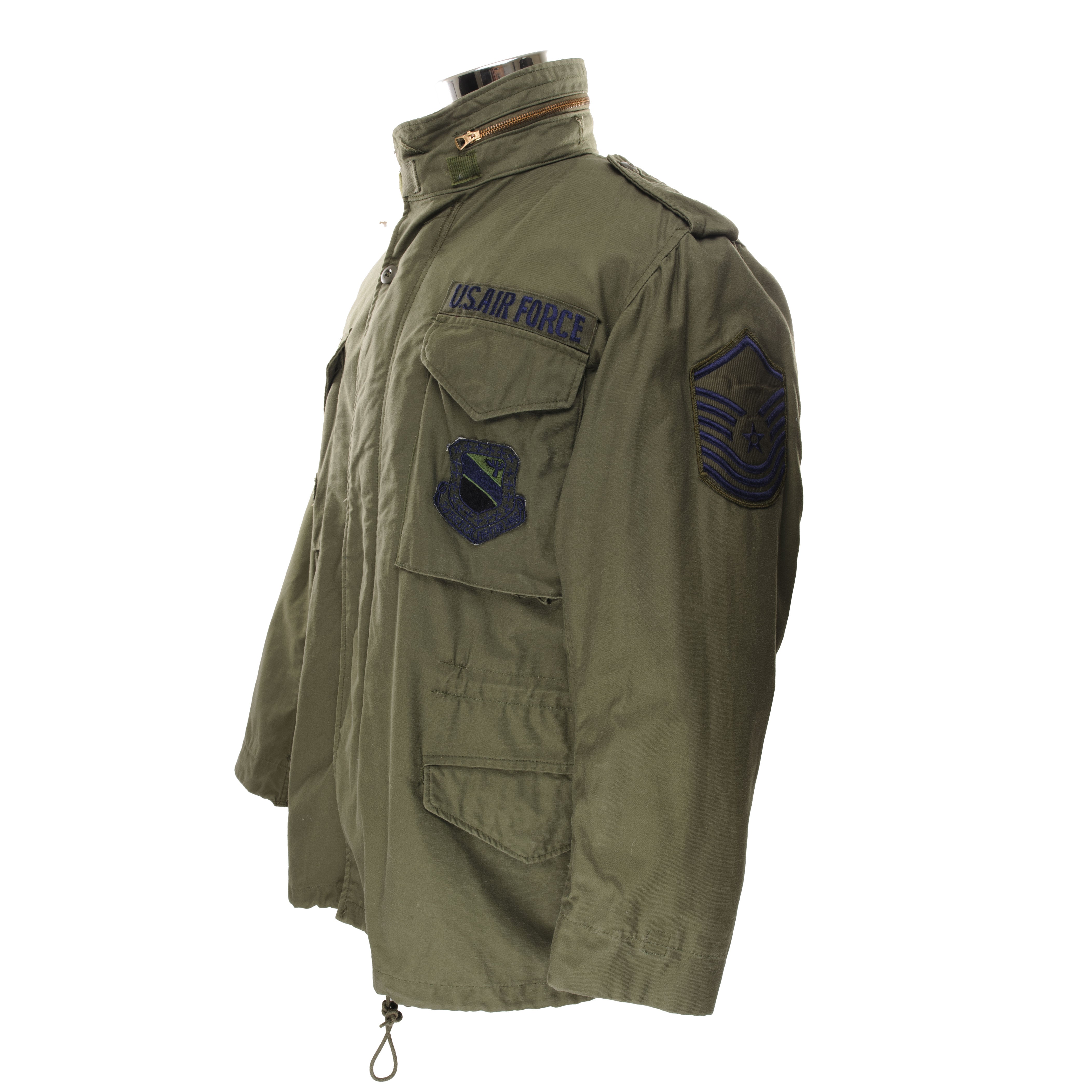 Vintage USAF Air Force Patched M65 Field Jacket 1979 - Medium Regular Size - Military Style Outerwear for Men, Outdoor Adventure & Casual Wear
