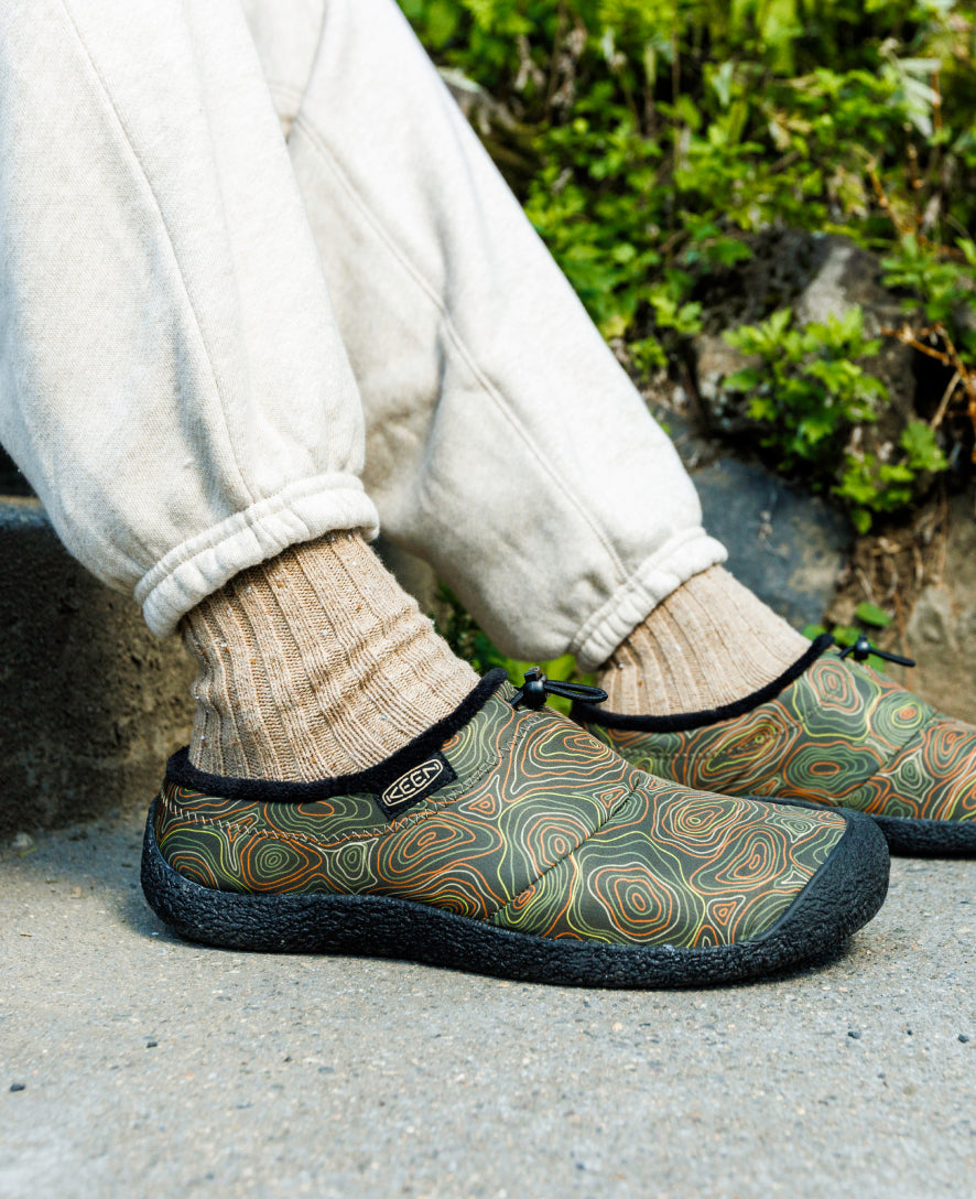 Men's Howser III Slide Sandals - Black Olive/Light Curry | Comfortable & Lightweight for Beach, Pool, and Casual Wear
