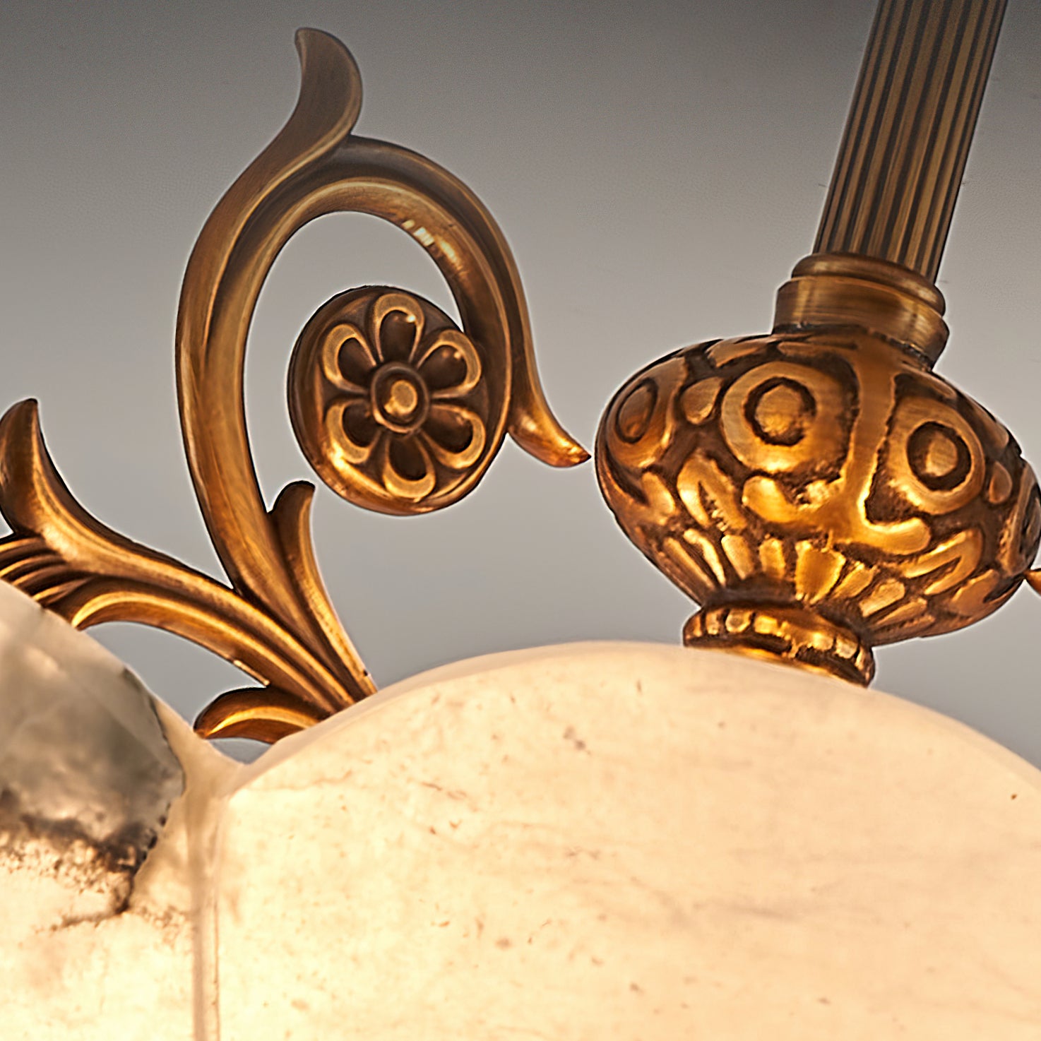 Modern Fazzo Flower Ceiling Light Fixture - Elegant Floral Chandelier for Living Room, Bedroom & Dining Room - Perfect Home Decor Lighting for Romantic Ambiance