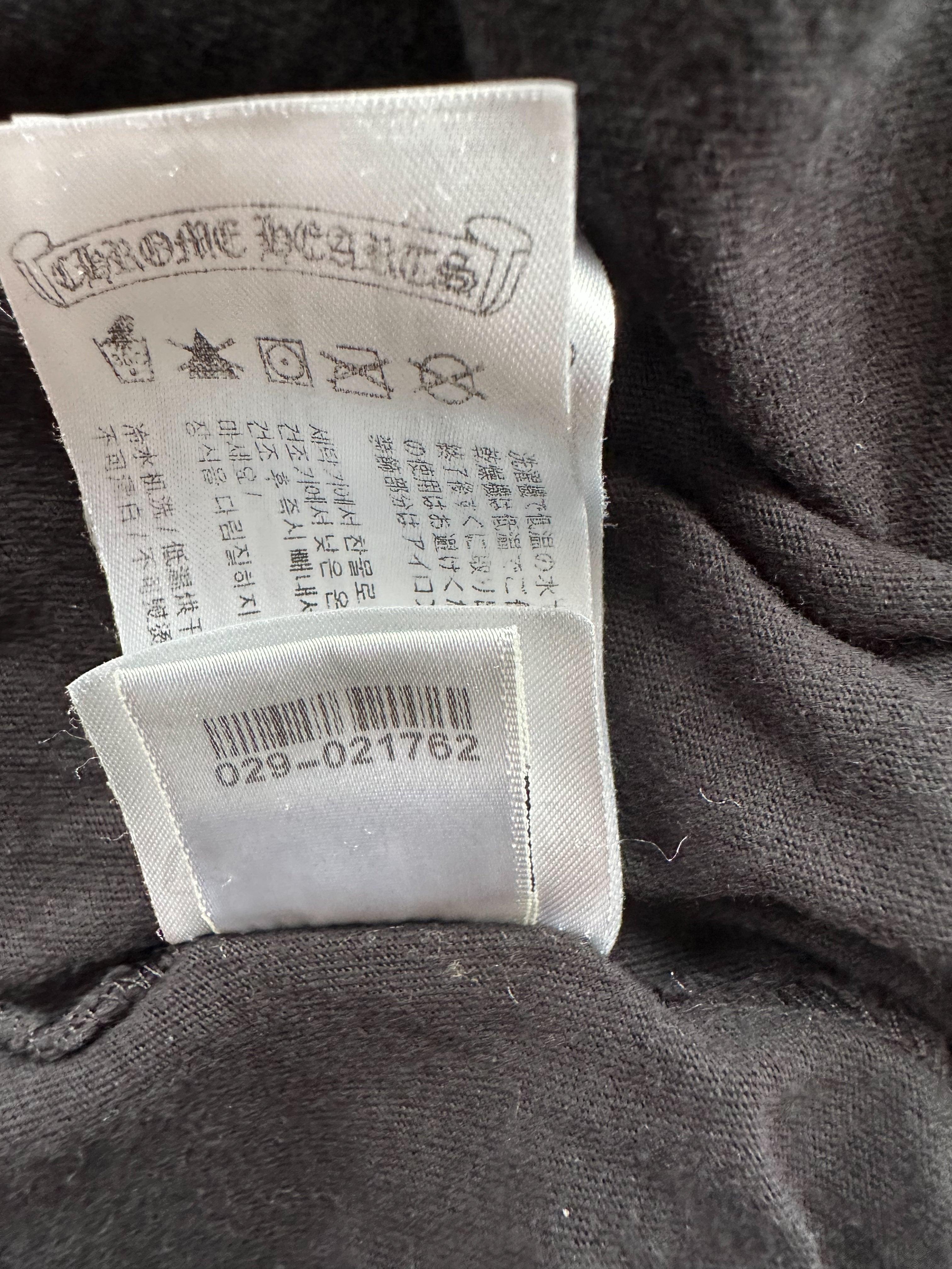 Chrome Hearts Black & White Horseshoe Logo T-Shirt for Men - Stylish Graphic Tee for Casual Wear & Street Fashion