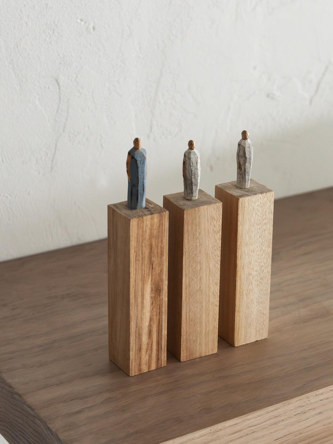 Olectronica Handcrafted Wooden Statuette - Natural Wood Home Decor | Perfect for Living Room, Bedroom & Office Display
