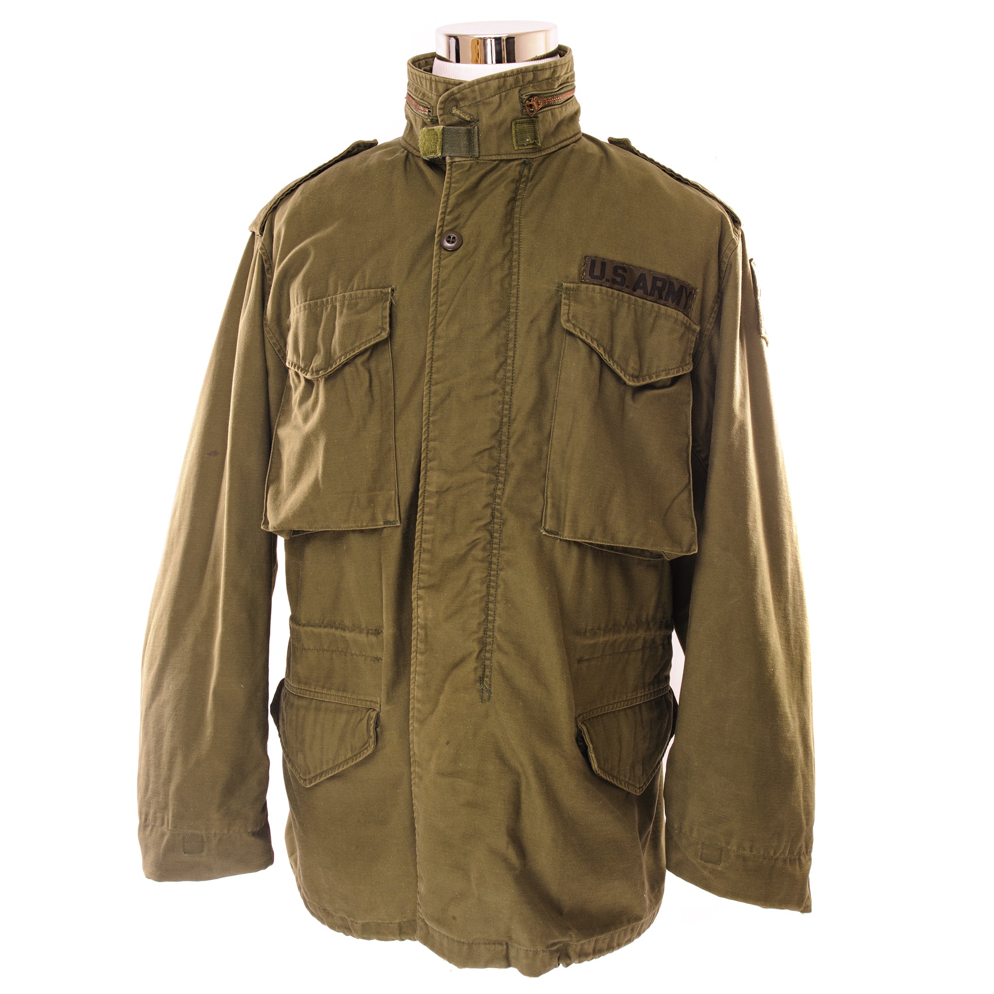 Vintage US Army M-1965 M65 Field Jacket - Vietnam War Era (1973) - Size Medium Regular - Authentic Patches - Military Surplus Outerwear for Men - Perfect for Outdoor Adventures, Historical Reenactments & Casual Wear