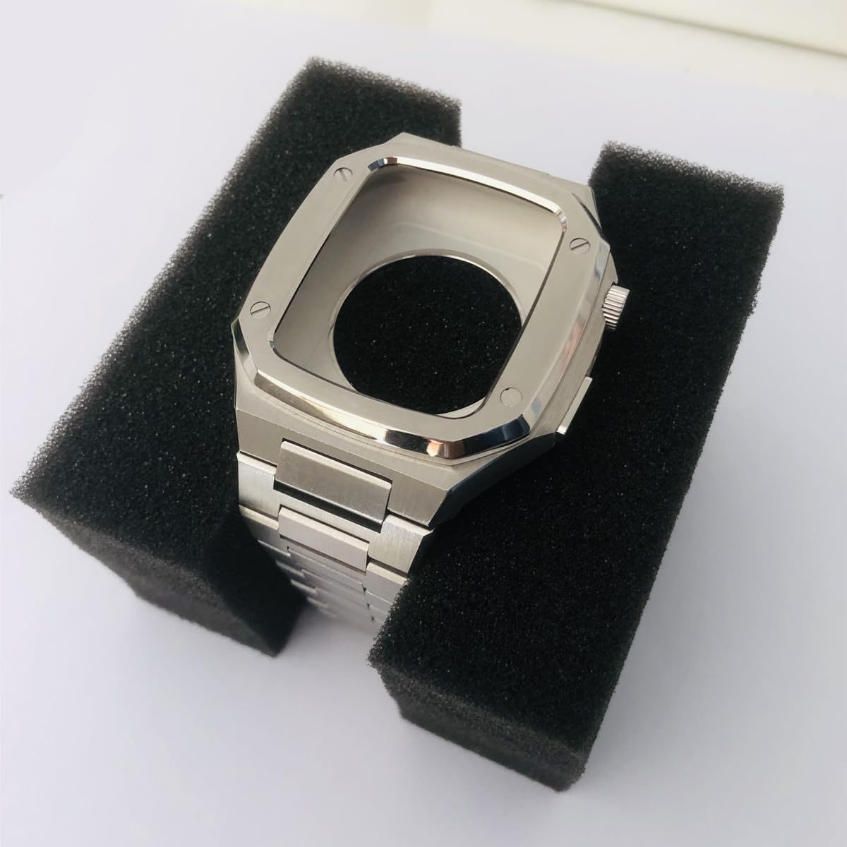 Premium 316L Stainless Steel Rugged Metal Case Band for Apple Watch 41mm 44mm 45mm - Protective Cover for iWatch Series 9/8/7/6/5/4/SE - Durable Luxury Watch Band for Workout, Outdoor & Everyday Use