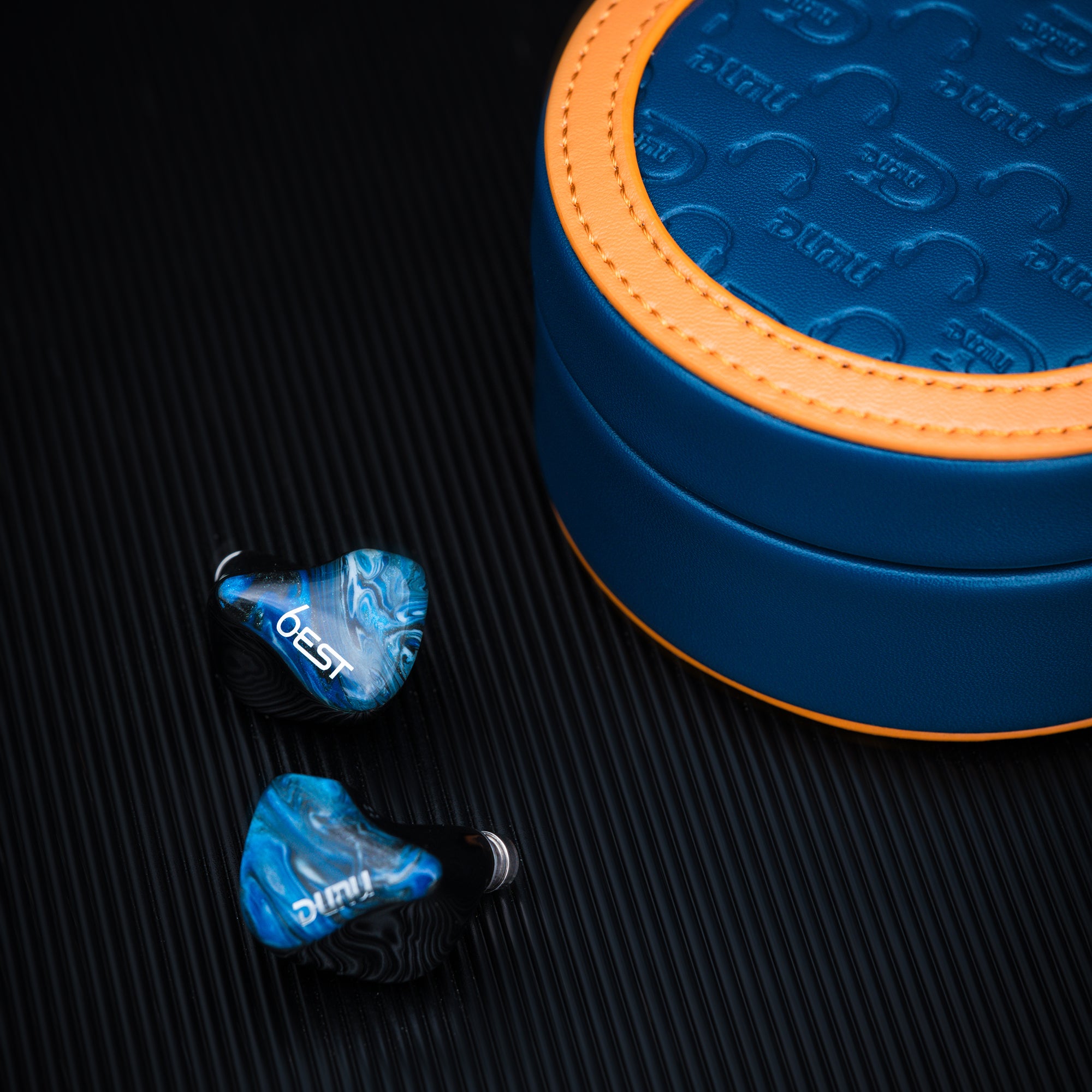 DUNU SA6 EST High-Fidelity In-Ear Monitors with 6 Balanced Armature Drivers - Perfect for Audiophiles, Musicians, and Studio Recording
