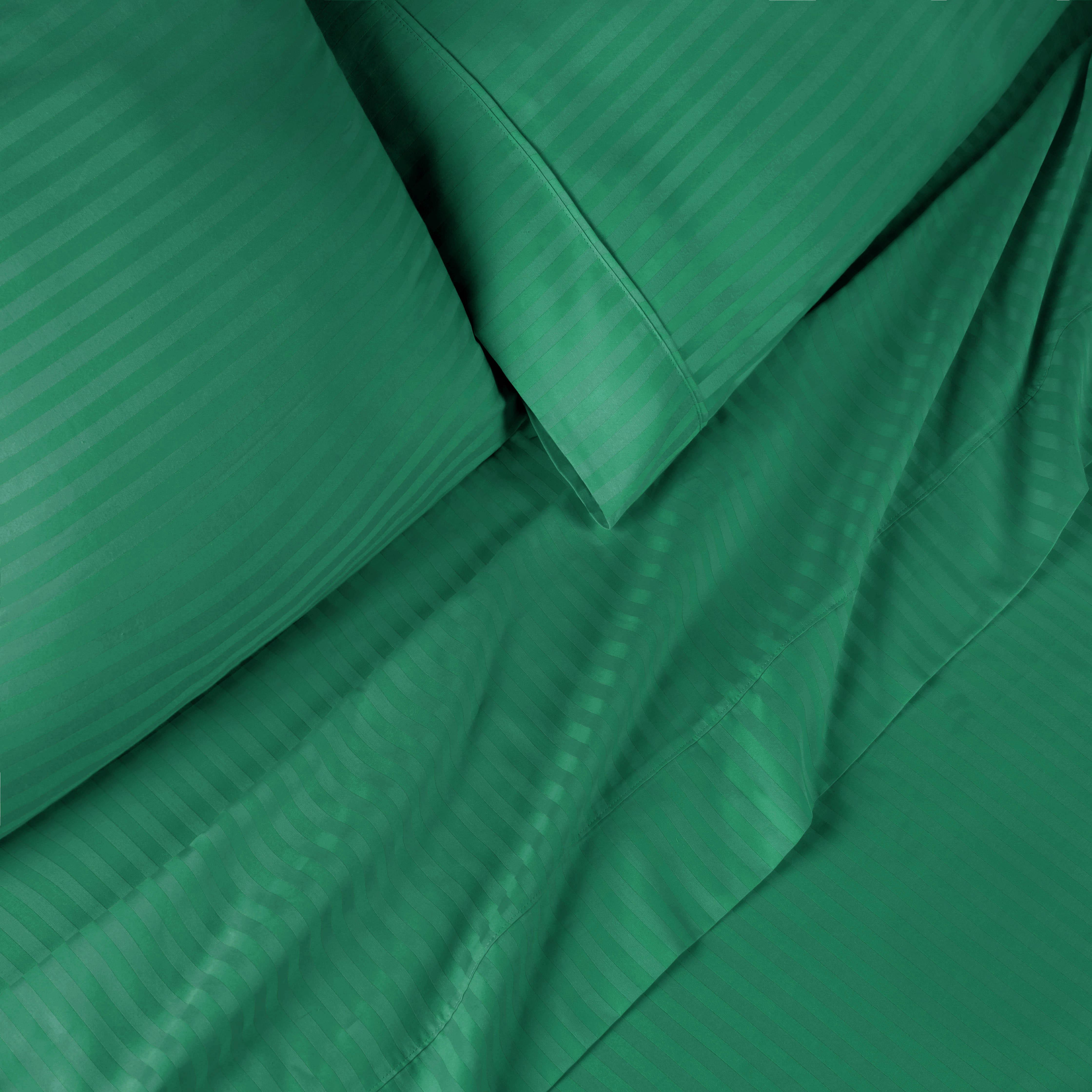 Premium 100% Egyptian Cotton 300 Thread Count Sheet Set - Deep Pocket Fitted, Flat Sheet & Pillowcases - Soft Breathable Bedding for Luxury Hotels & Home Use