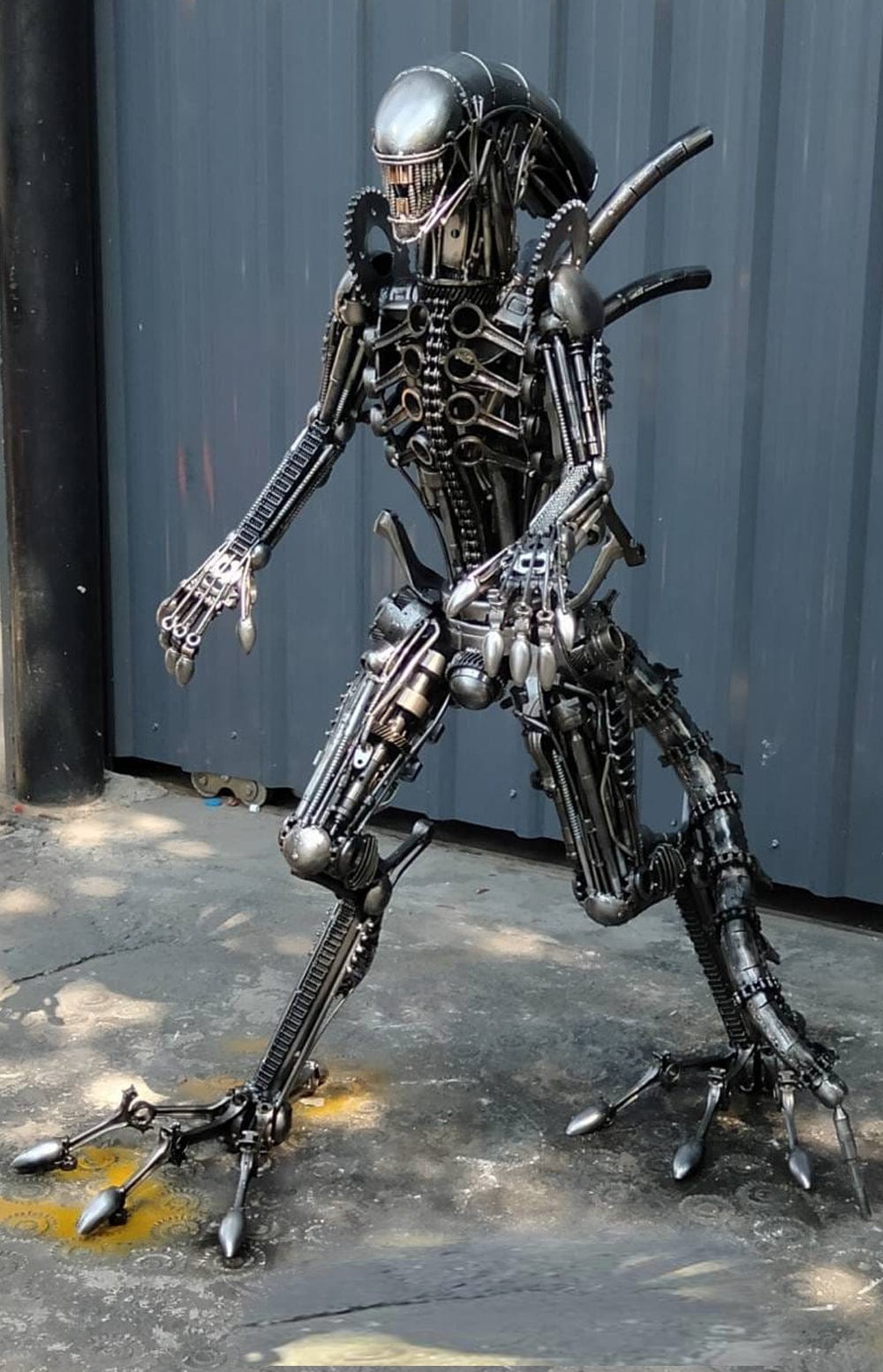 55 Unique Alien-Inspired Recycled Metal Wall Art Sculpture - Eco-Friendly Home & Office Décor for Sci-Fi Fans