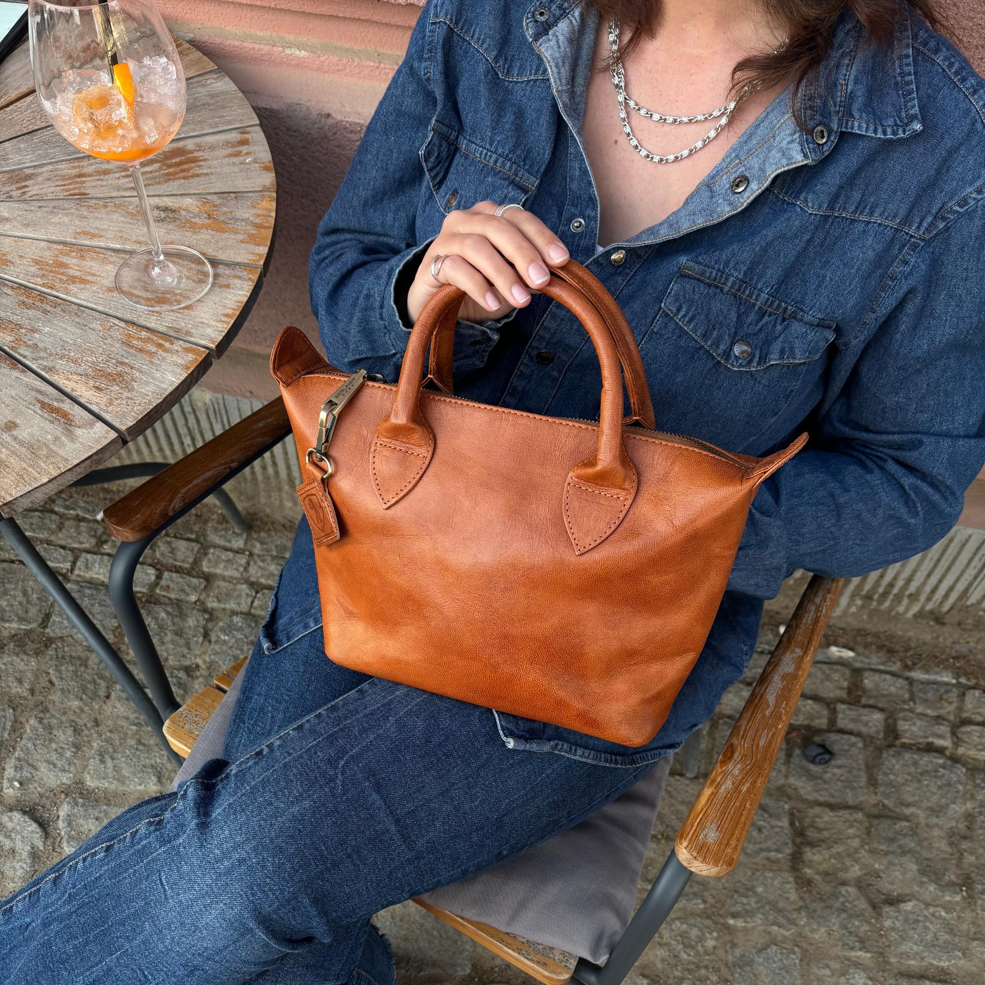 Vintage Leather Shoulder Bag for Women - Brown, Perfect for Daily Use & Travel