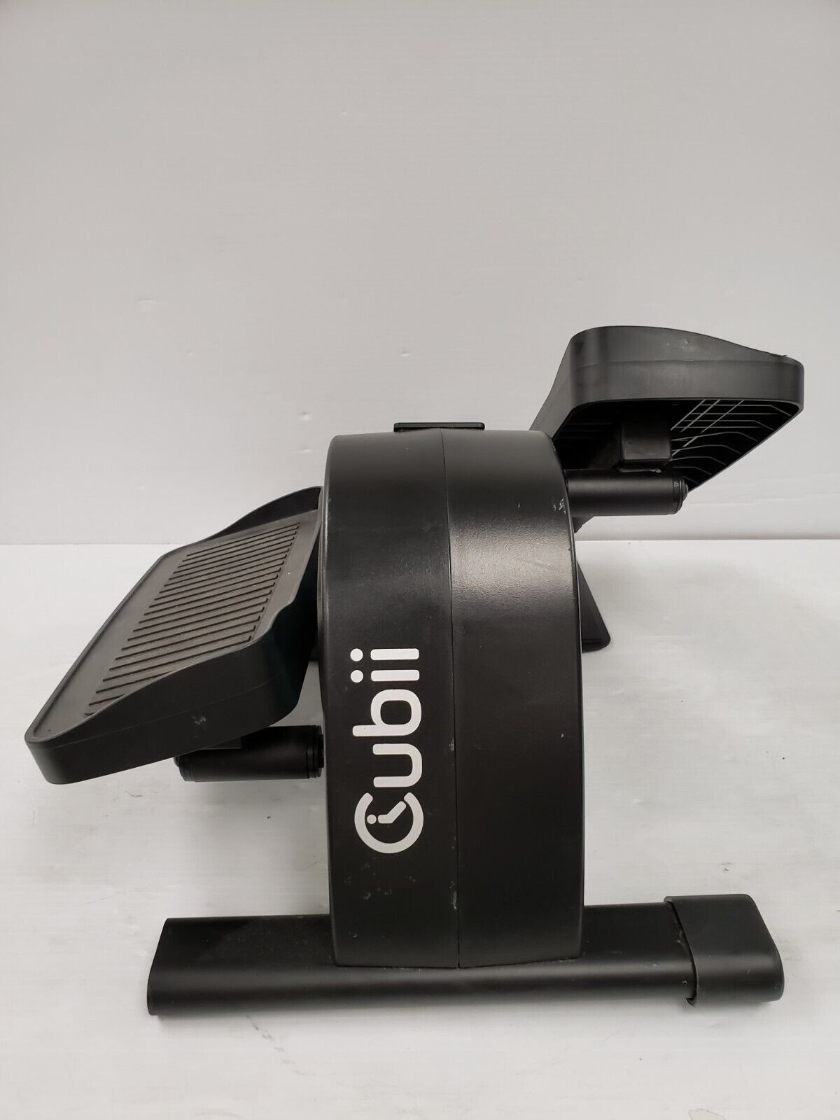 Cubii F3A2 Under Desk Elliptical Machine - Compact Seated Exercise Bike for Home & Office Workouts - Perfect for Low-Impact Cardio While Working or Watching TV