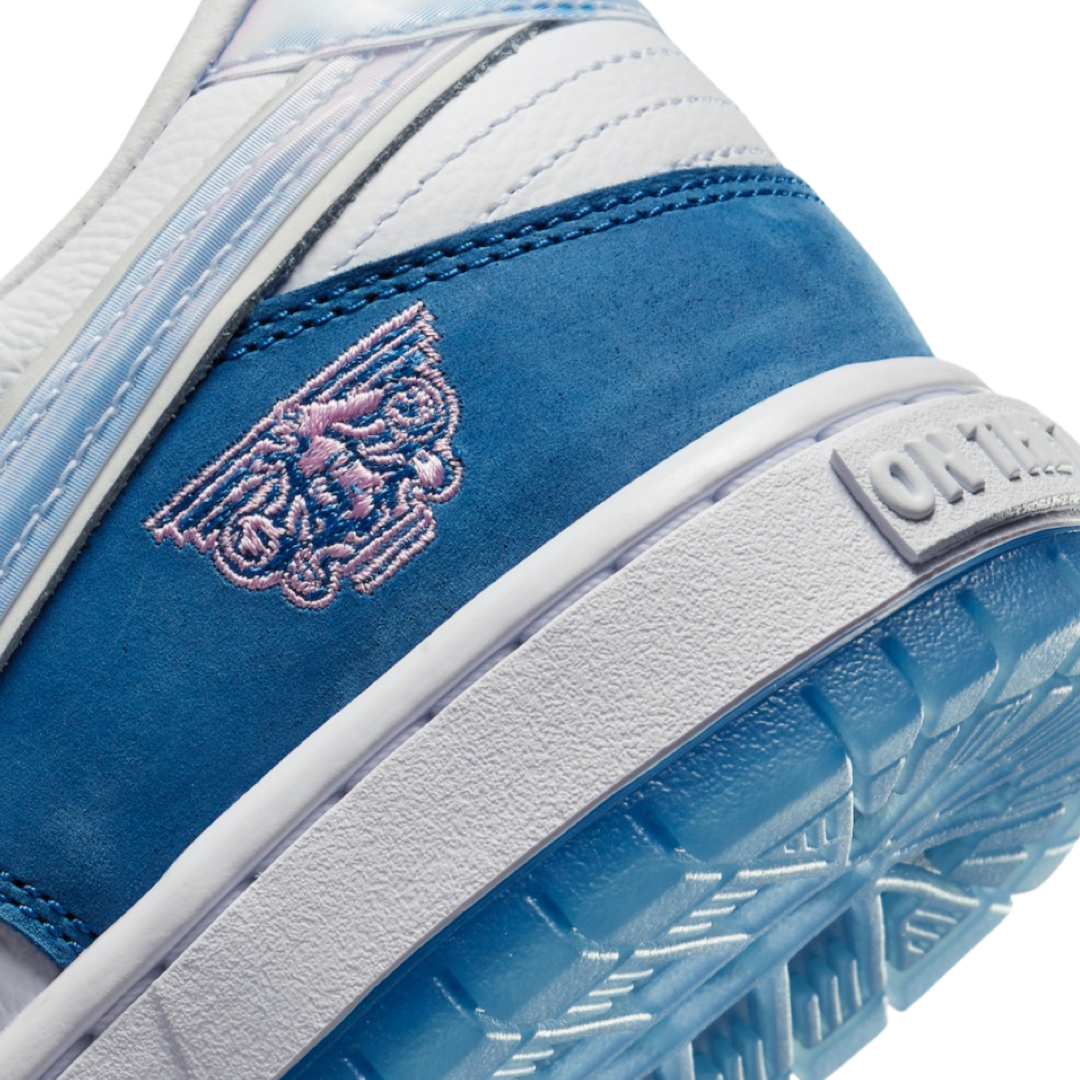 Nike SB Dunk Low 