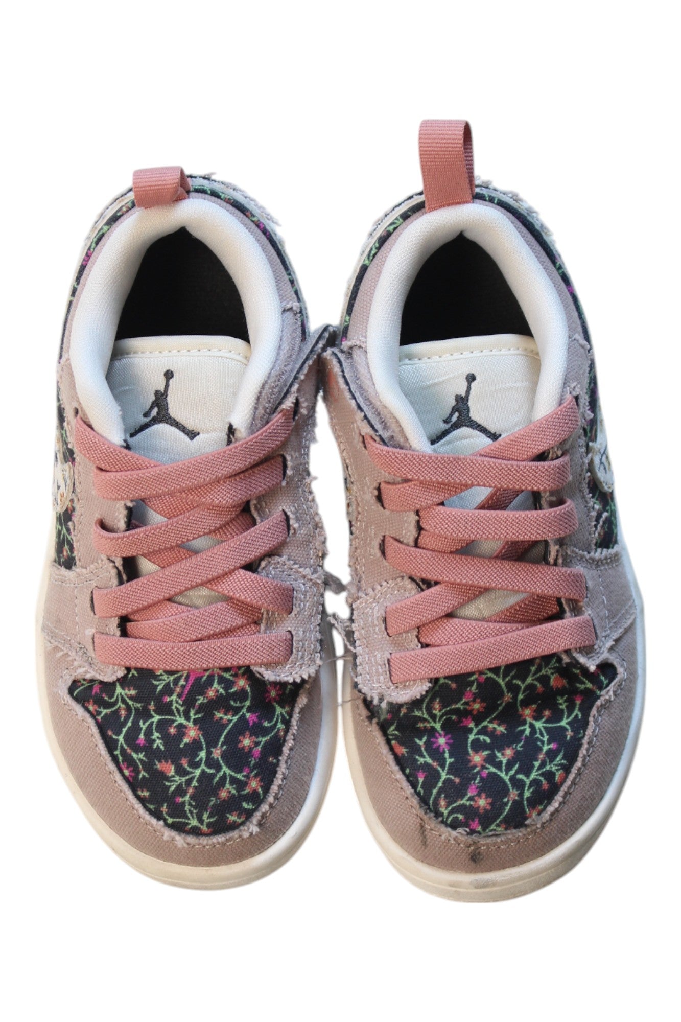 Air Jordan Floral Sneakers for Women - Size EU 28 (US 5.5) - Stylish Basketball Shoes for Casual Wear & Street Fashion