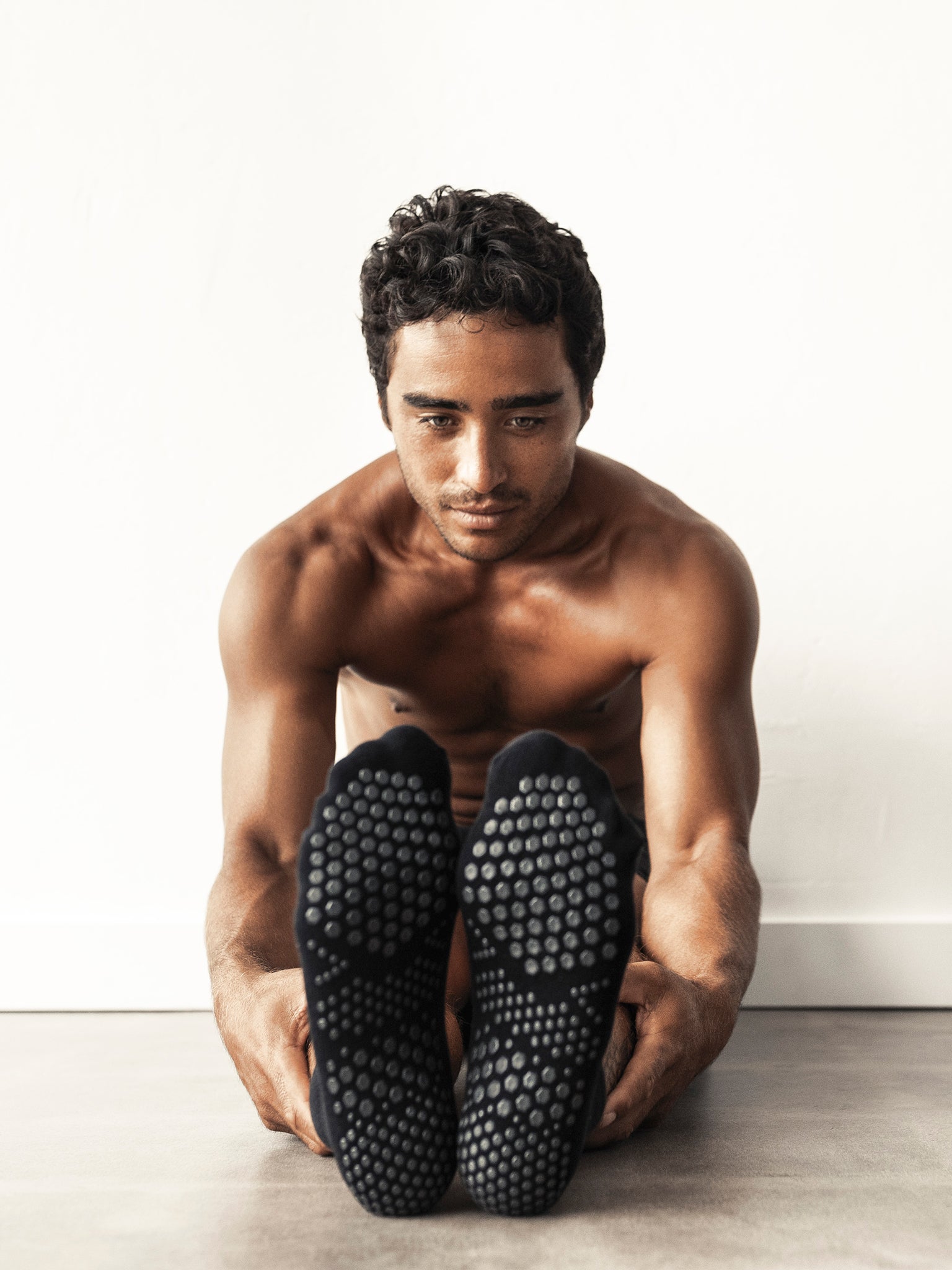 Base 33 Low Rise Grip Socks for Women & Men - Non-Slip Yoga, Pilates, Barre & Workout Socks - Black - Perfect for Dance, Gym & Home Exercise
