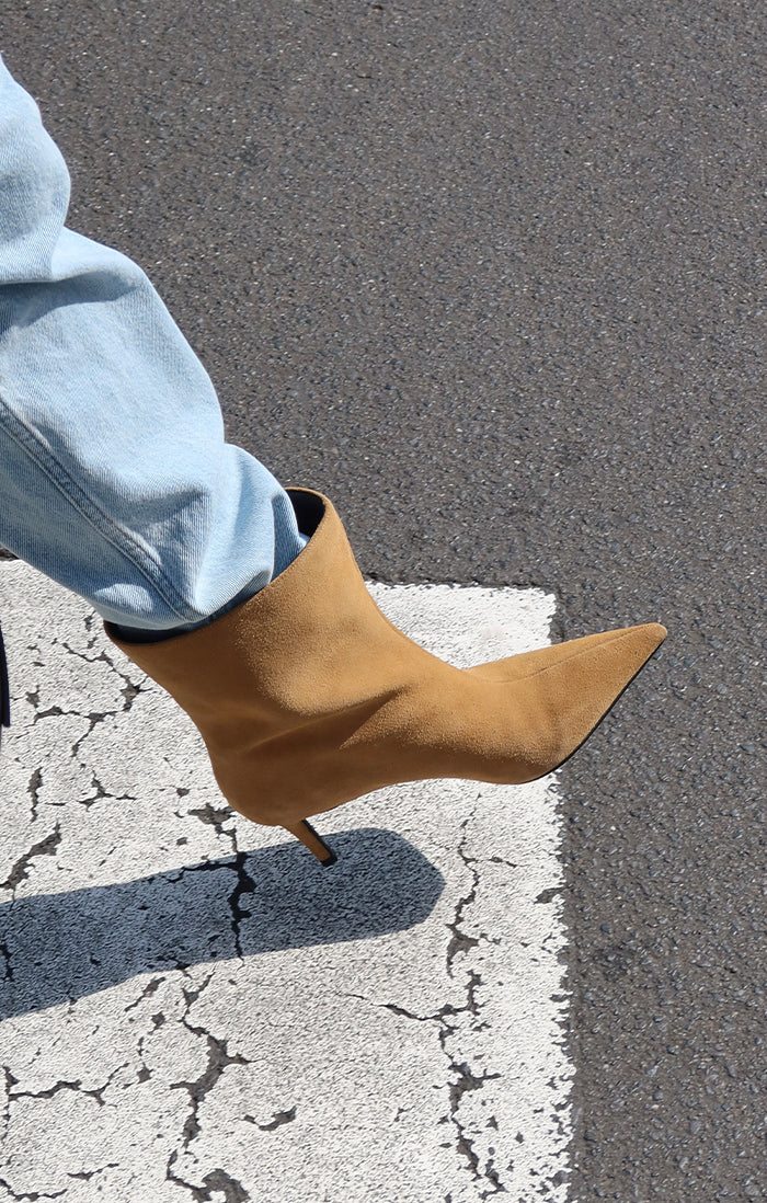 **The Mavis Honey Boot - Stylish & Comfortable Women's Ankle Boots for Fall & Winter - Perfect for Casual Outfits, Work & Outdoor Adventures**