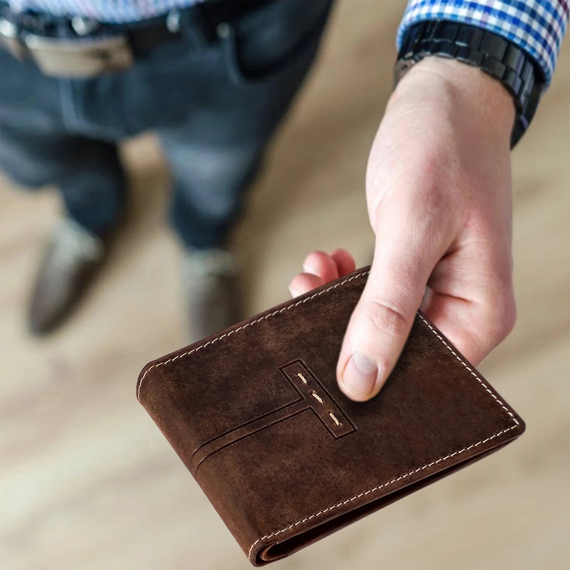 Premium Genuine Leather Bifold Wallet for Men - RFID Blocking Protection with Multiple Credit Card Slots & Coin Pocket - Classic Brown Wallet for Everyday Use, Business, Travel & Gifts
