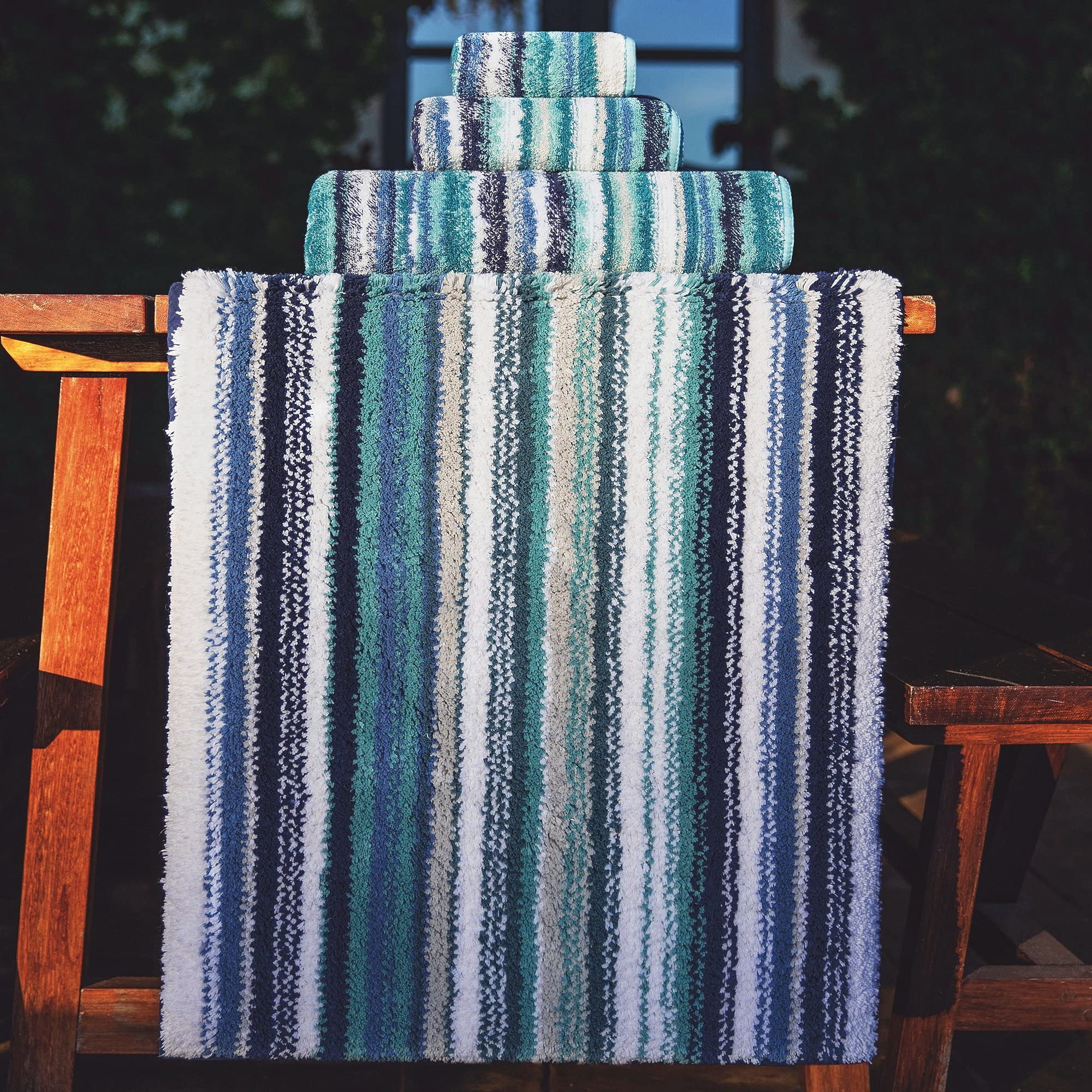 Graccioza Venice Luxury Bath Towel 28x55 Inches - Premium Striped Extra Large Bathroom Towels - Super Absorbent & Quick Dry Combed Cotton, 600 GSM - Soft Spa & Face Towel for Bath, Pool & Beach - Baltic Collection
