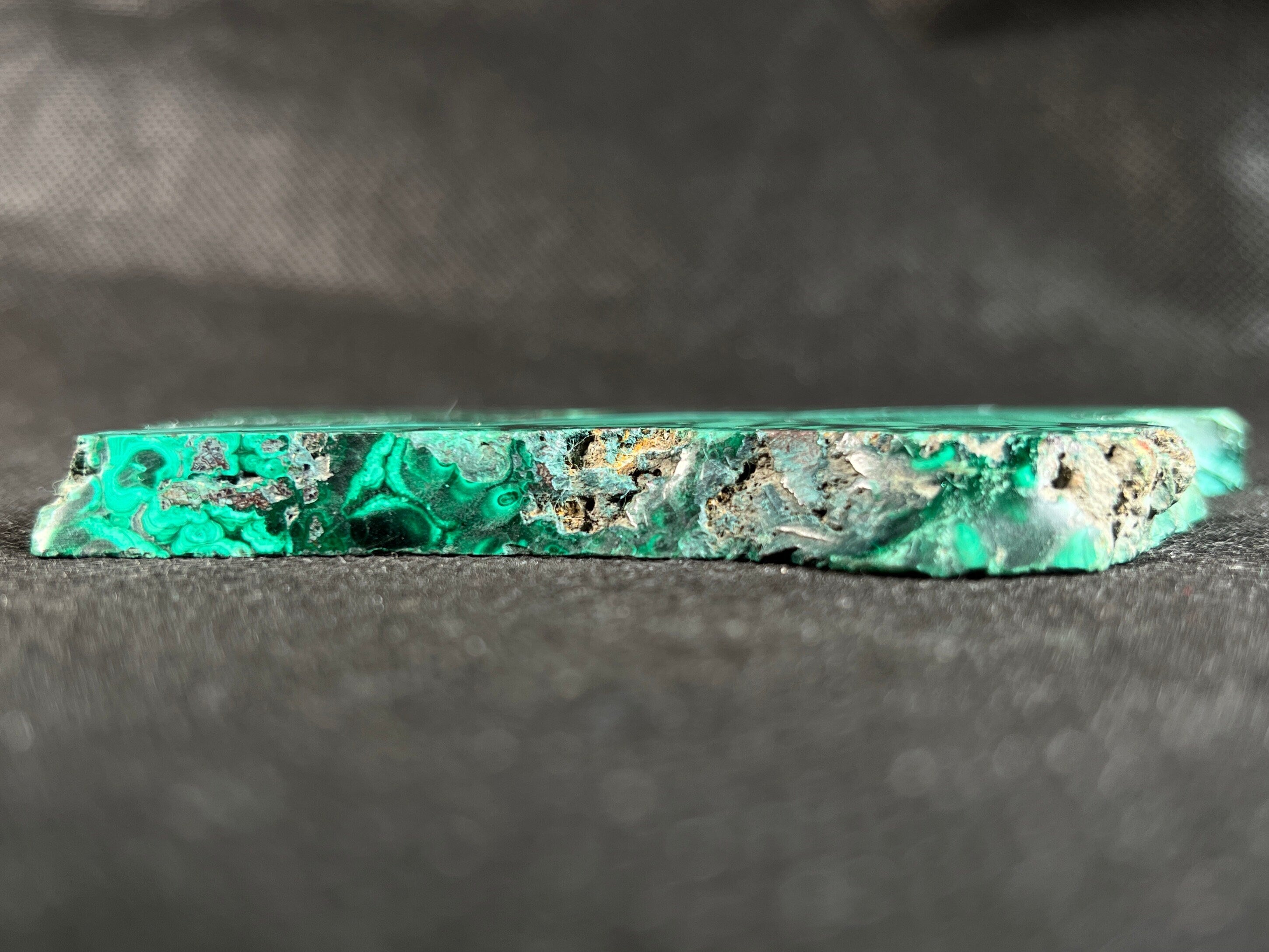 Premium Malachite Crystal Slab - Natural Green Malachite Stone for Jewelry Making, Healing Crystals, Unique Spiritual Gift & Home Decor | Perfect for Meditation, Reiki, Crystal Grids & DIY Crafts