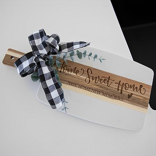 Personalized Engraved Wooden Cutting Board - Unique Housewarming Gift for New Homeowners, Sisters, Friends, Daughter, Son & Boss - Perfect for Kitchen Decor & Housewarming Parties - 