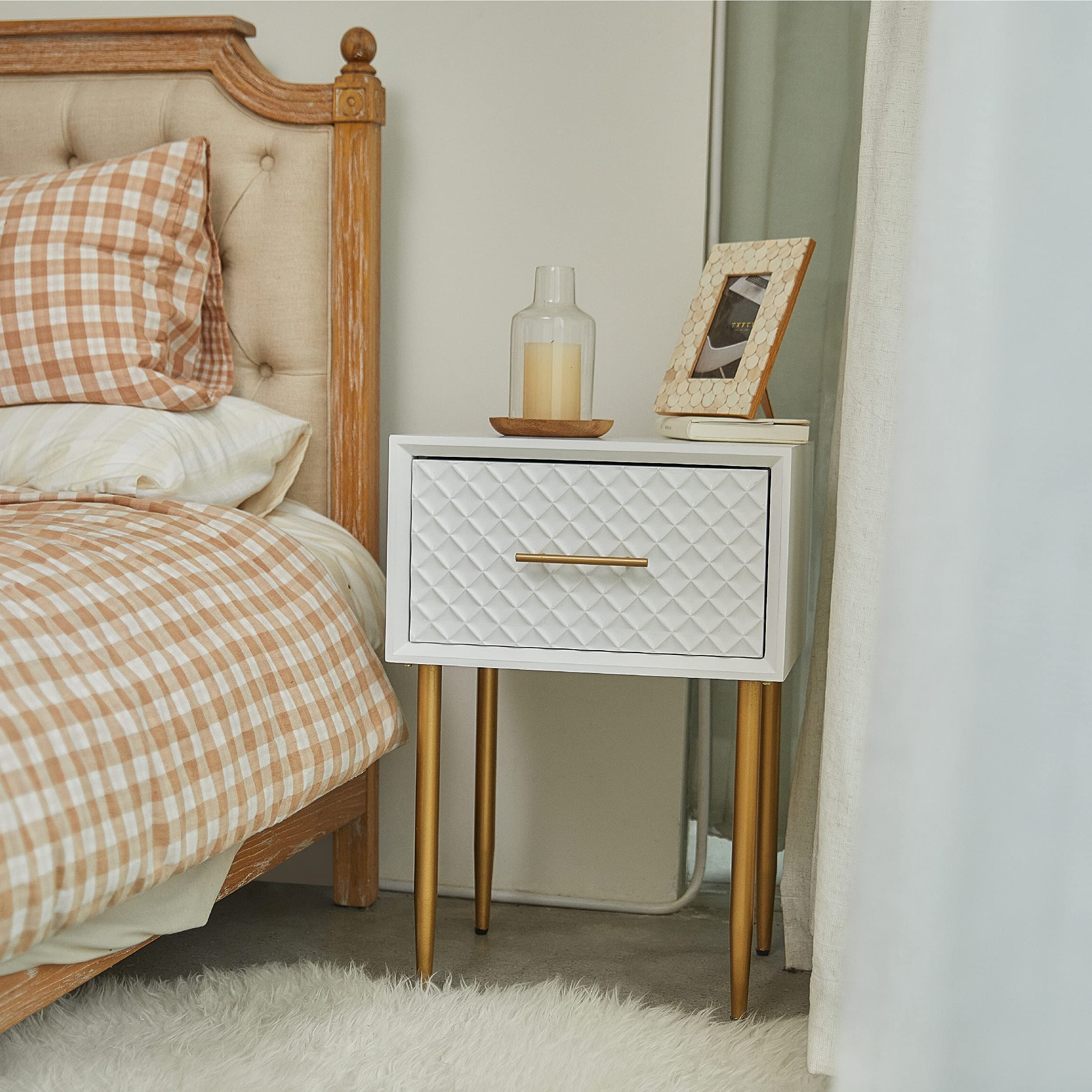 Modern White Nightstand with Waffle Pattern Drawer & Gold Legs - Diamond Pattern Side Table for Bedroom - Contemporary Retro-Inspired Raised Diamond Motif - Perfect for Small Spaces, Guest Rooms & Apartment Living