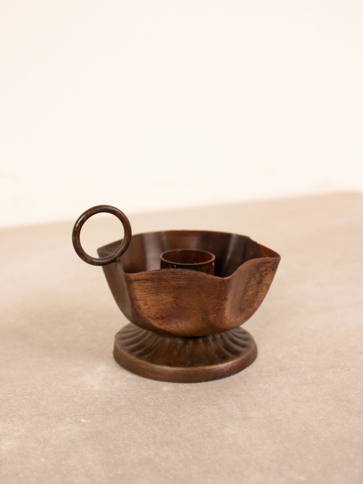 Elegant Frill Candle Holder - Decorative Home Decor for Dining Table, Wedding Centerpiece, and Romantic Ambiance Lighting
