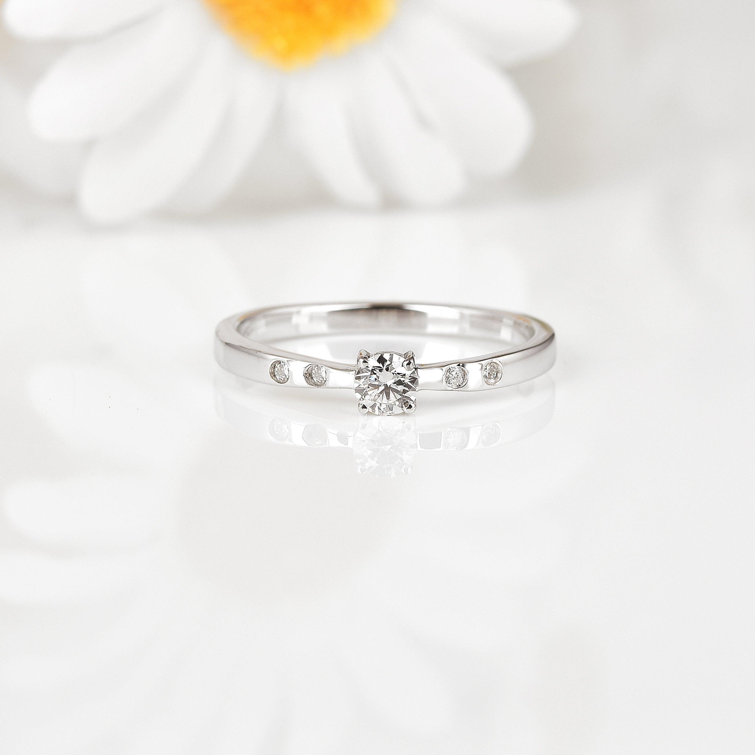 1.5 Carat Lab Grown Diamond Solitaire Engagement Ring in Sterling Silver for Women - Perfect for Proposals, Anniversaries & Special Occasions