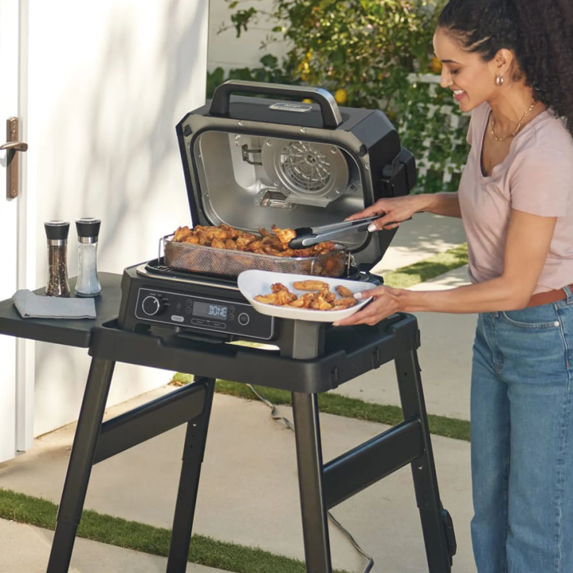Ninja Woodfire Pro XL Outdoor Electric BBQ Grill & Smoker - Portable Grill for Backyard, Camping, and Tailgating - Perfect for Smoking, Grilling, and Roasting Meats