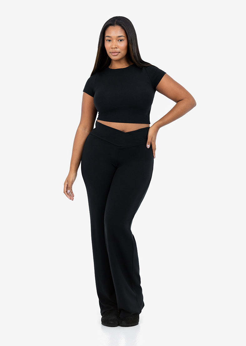 Effortless Tee Black - Soft & Comfortable Cotton T-Shirt for Men & Women | Perfect for Casual Wear, Gym & Everyday Outfits