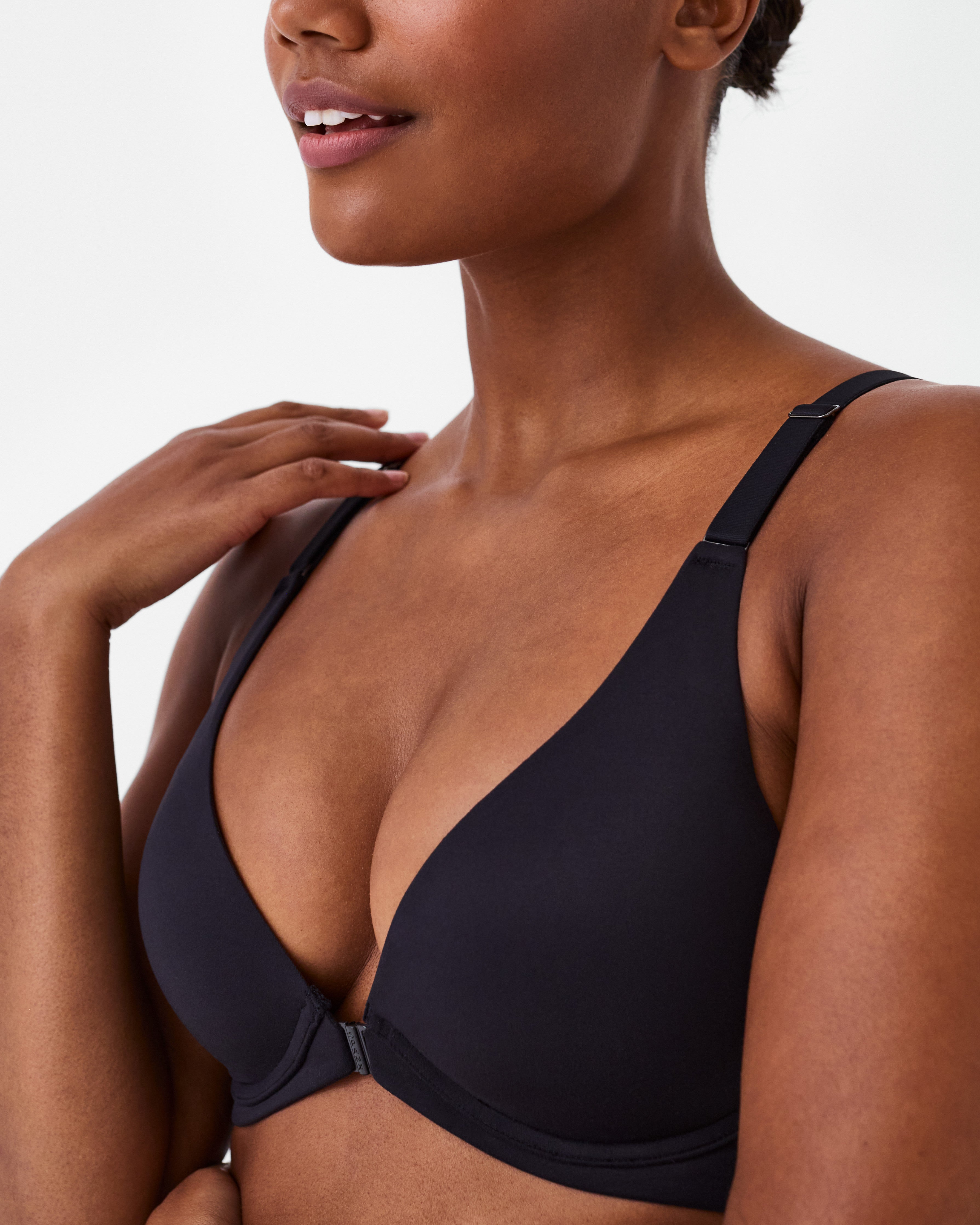 SPANX Smooth™ Adjustable Plunge Wireless Lift Bra - Comfortable & Supportive for Everyday Wear, Workouts & Yoga