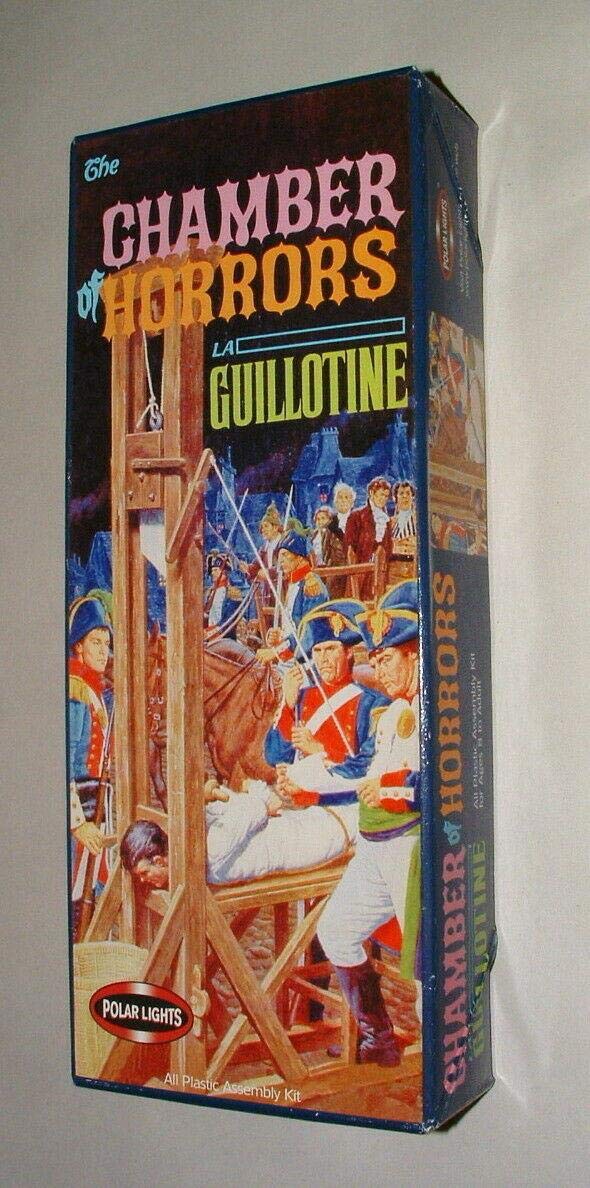 Polar Lights The Chamber of Horrors La Guillotine Model Kit - Scary Halloween Decoration & Horror Movie Collectible for DIY Hobbyists