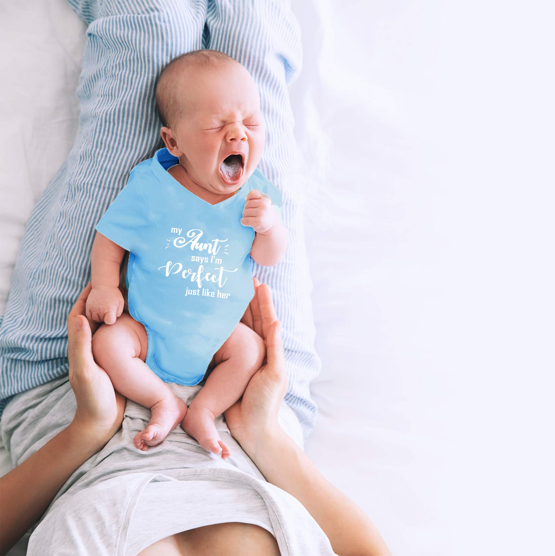 Funny Baby Bodysuit Outfits for Boys & Girls - 'My Aunt Says I'm Perfect Just Like Her' Cute Newborn Onesies | Ideal for Birthdays, Baby Showers & Family Photos