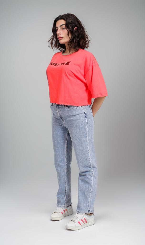 R207868 Graphic Printed Cropped T-Shirt for Women - Trendy Red Short Sleeve Tee - Perfect for Casual Outings, Summer Fashion & Streetwear
