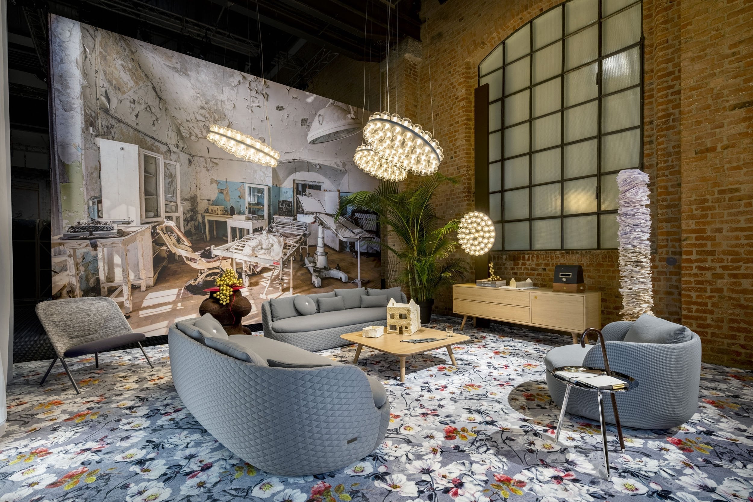 Moooi Works Bart Schilder Bart Sofa - Modern Designer Sofa for Living Room, Lounge & Office - Premium Comfort & Stylish Home Decor
