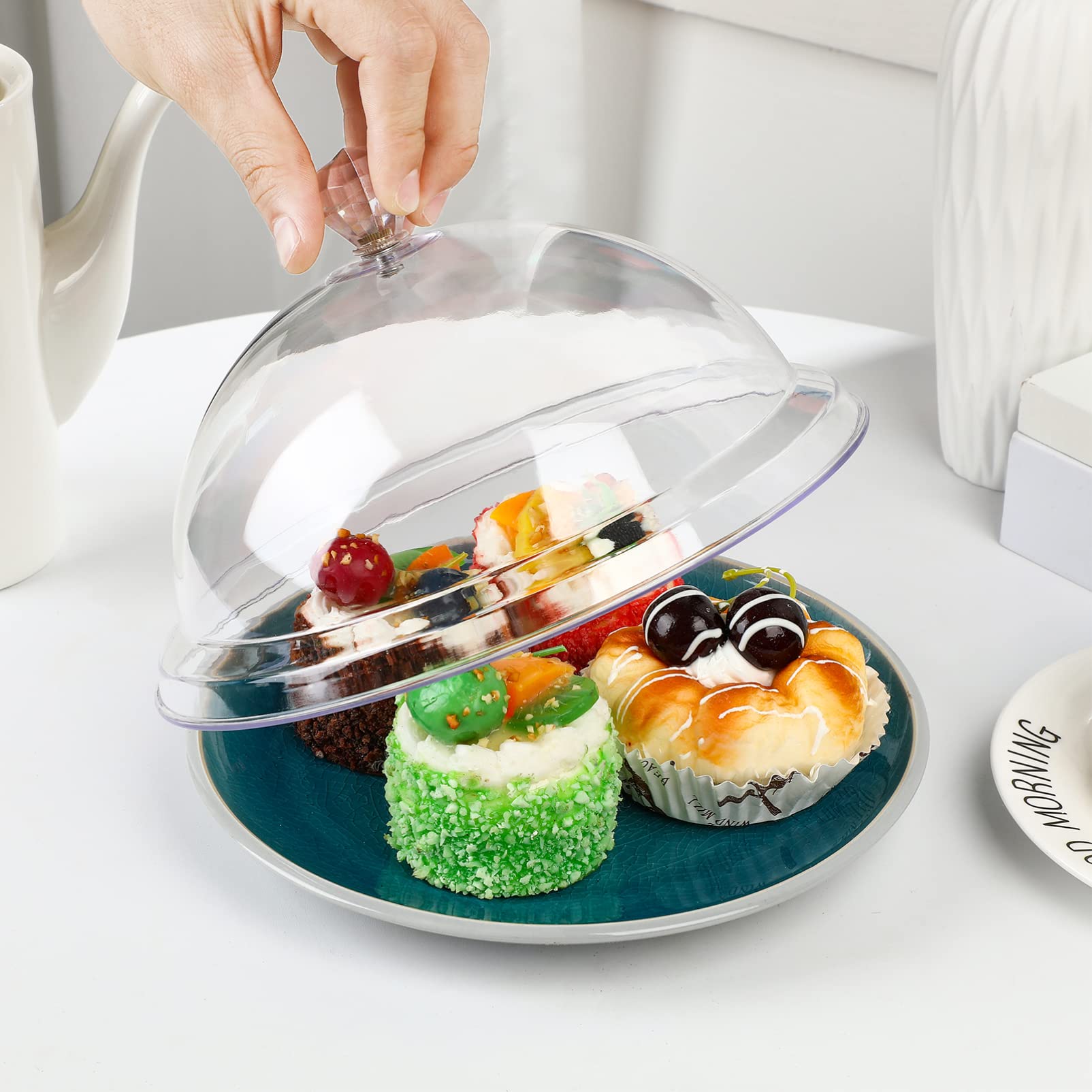 BESTonZON 8.5 Inch Clear Acrylic Cake Dome Cover - Round Food Display Cloche for Cakes, Desserts & Pastries - Perfect for Kitchen, Bakery, Party Serving & Display