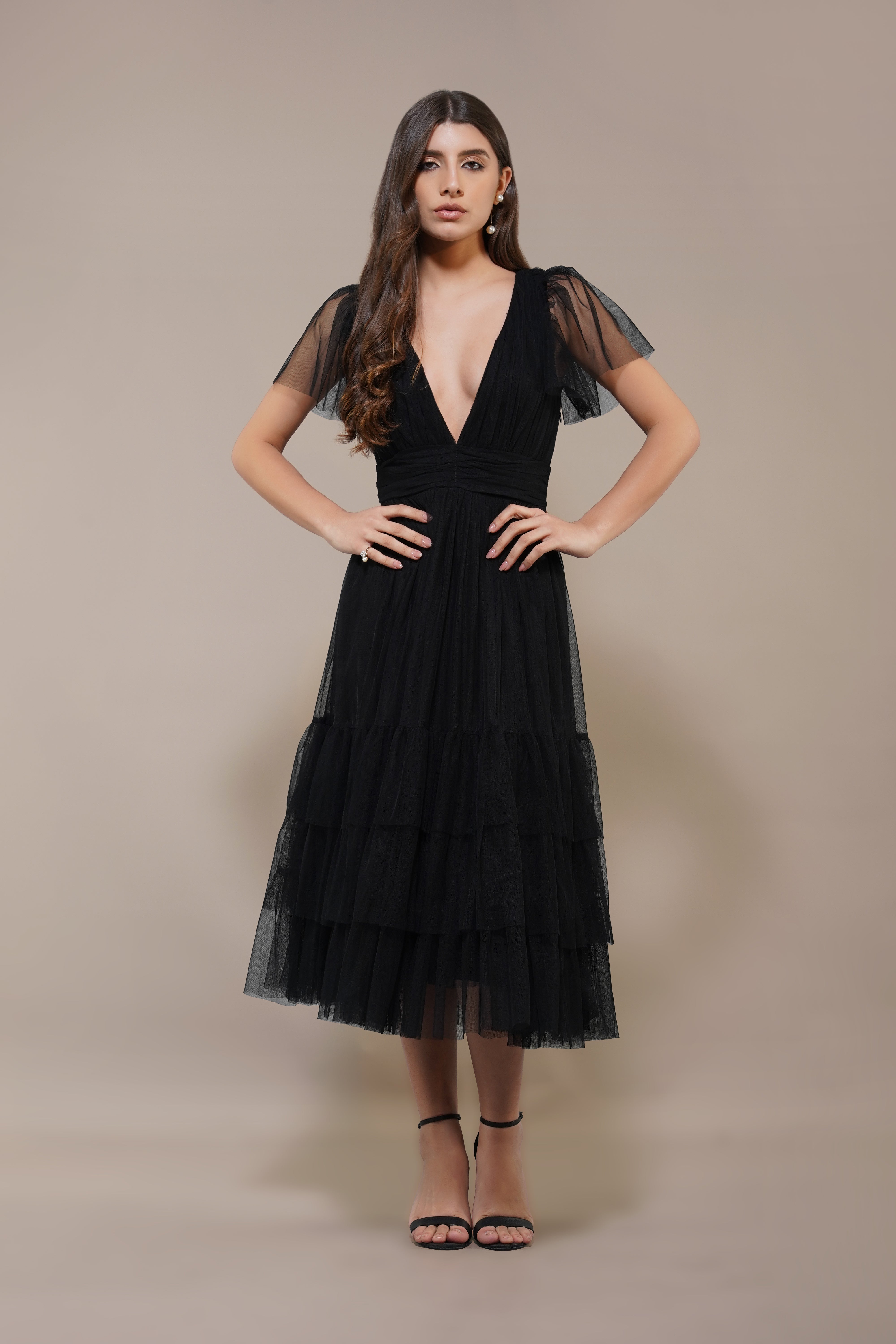 Elegant Madison Black Tulle Bridesmaid Midi Dress for Weddings, Parties & Formal Events - Flowy A-Line Skirt & Comfortable Fit