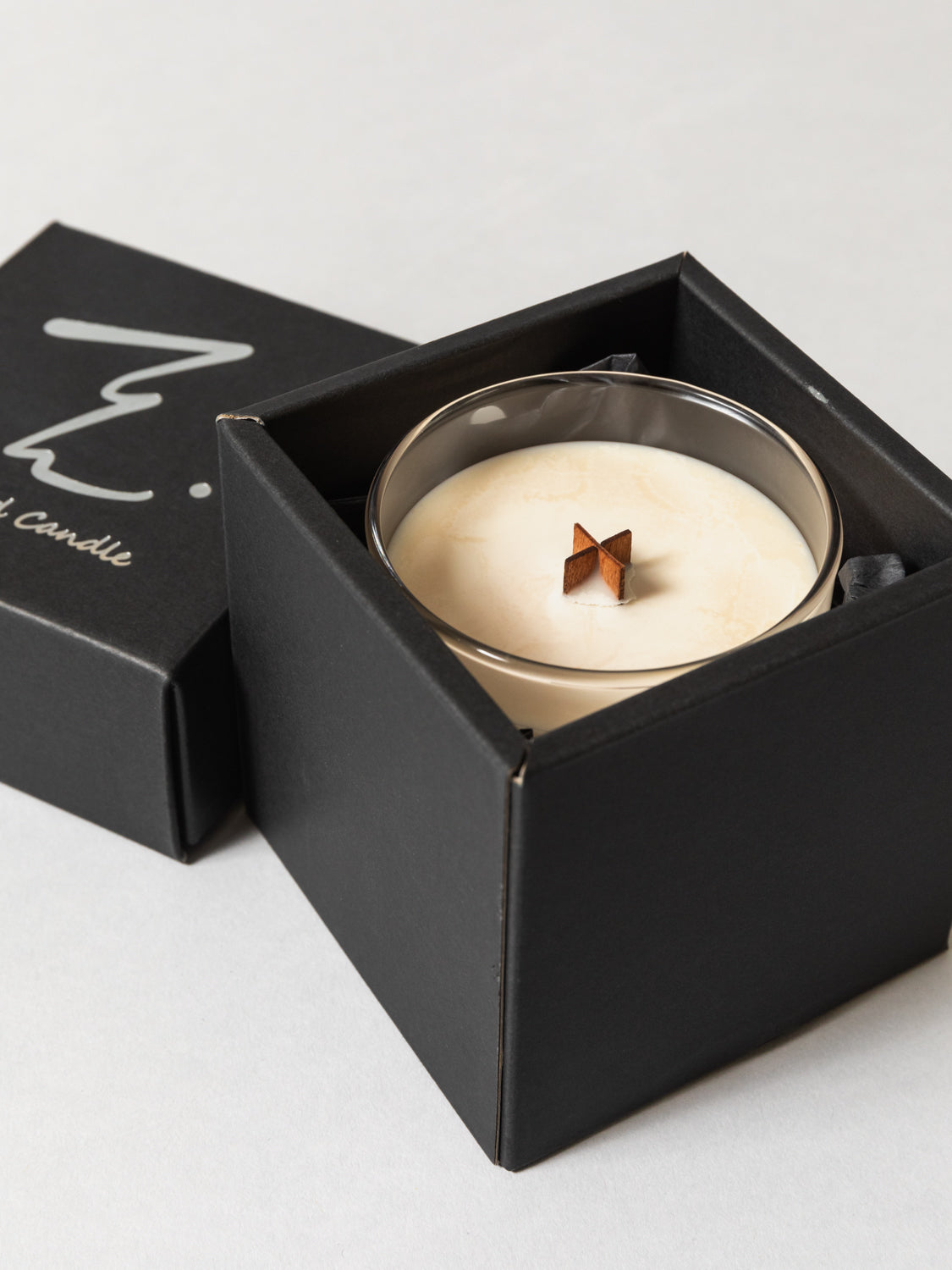 Huukyou Scented Aromatherapy Candle - Lavender & Vanilla Soy Wax Candle for Relaxation, Meditation & Home Decor | Perfect for Bedroom, Bathroom & Gift Giving