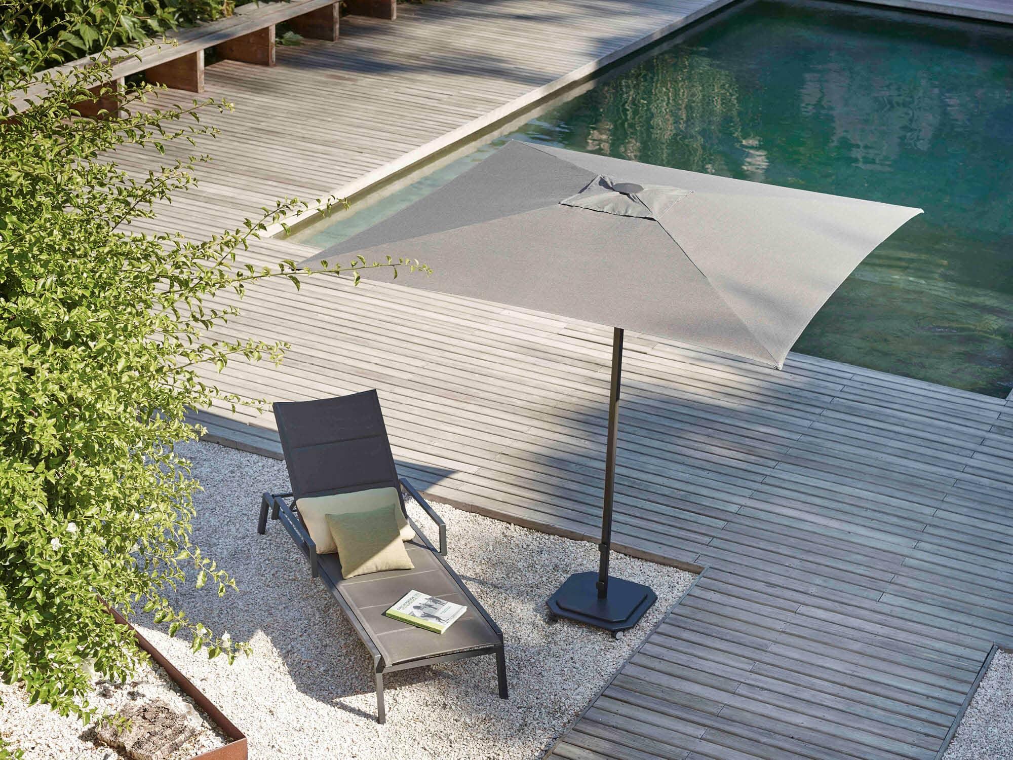 Caractere Center Pole Umbrella - Premium Windproof Outdoor Patio Umbrella with UV Protection - Perfect for Backyard, Poolside, and Beach Use