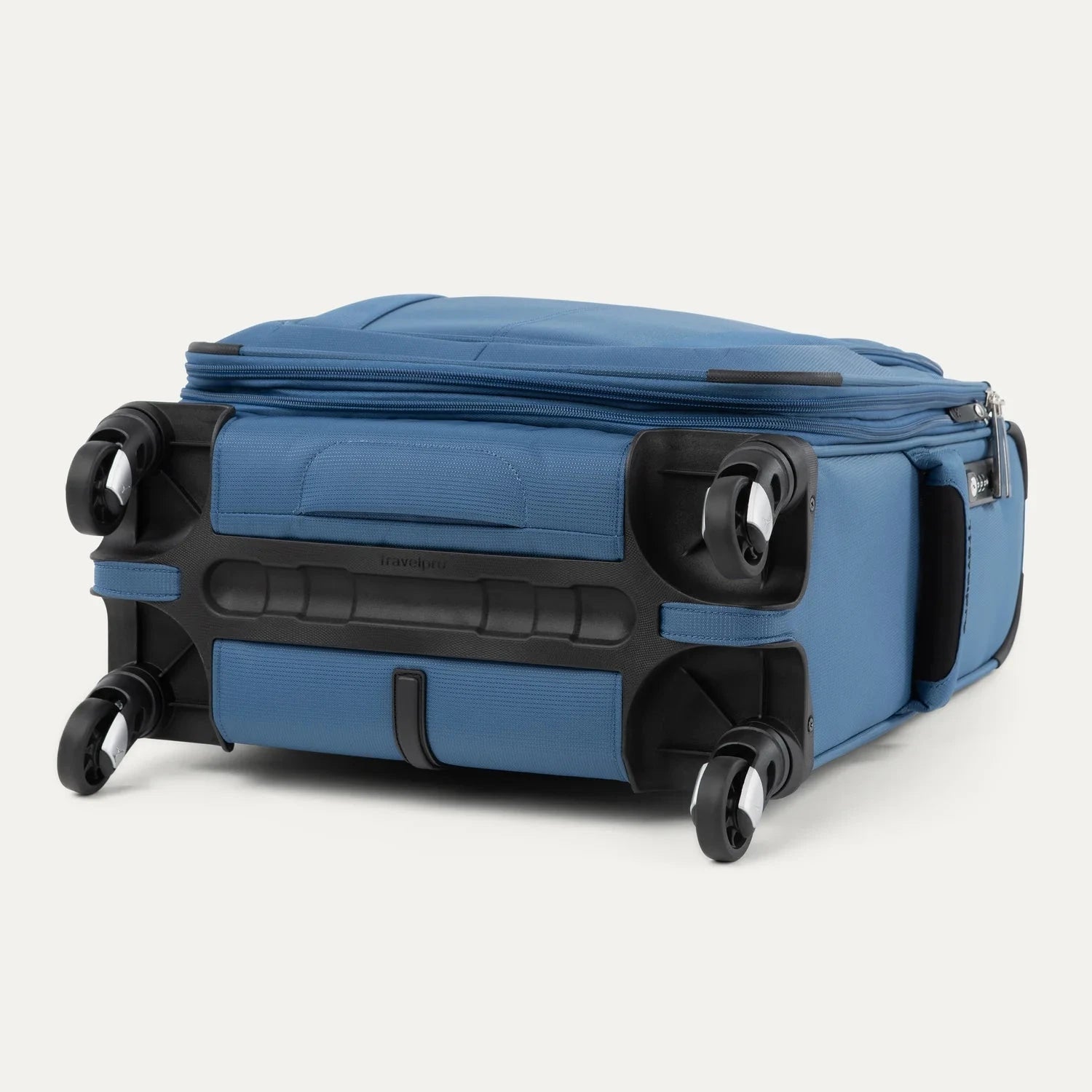 Travelpro Maxlite 5 International Carry On Spinner Luggage - Lightweight Expandable Suitcase for Air Travel, Business Trips & Vacations | 21